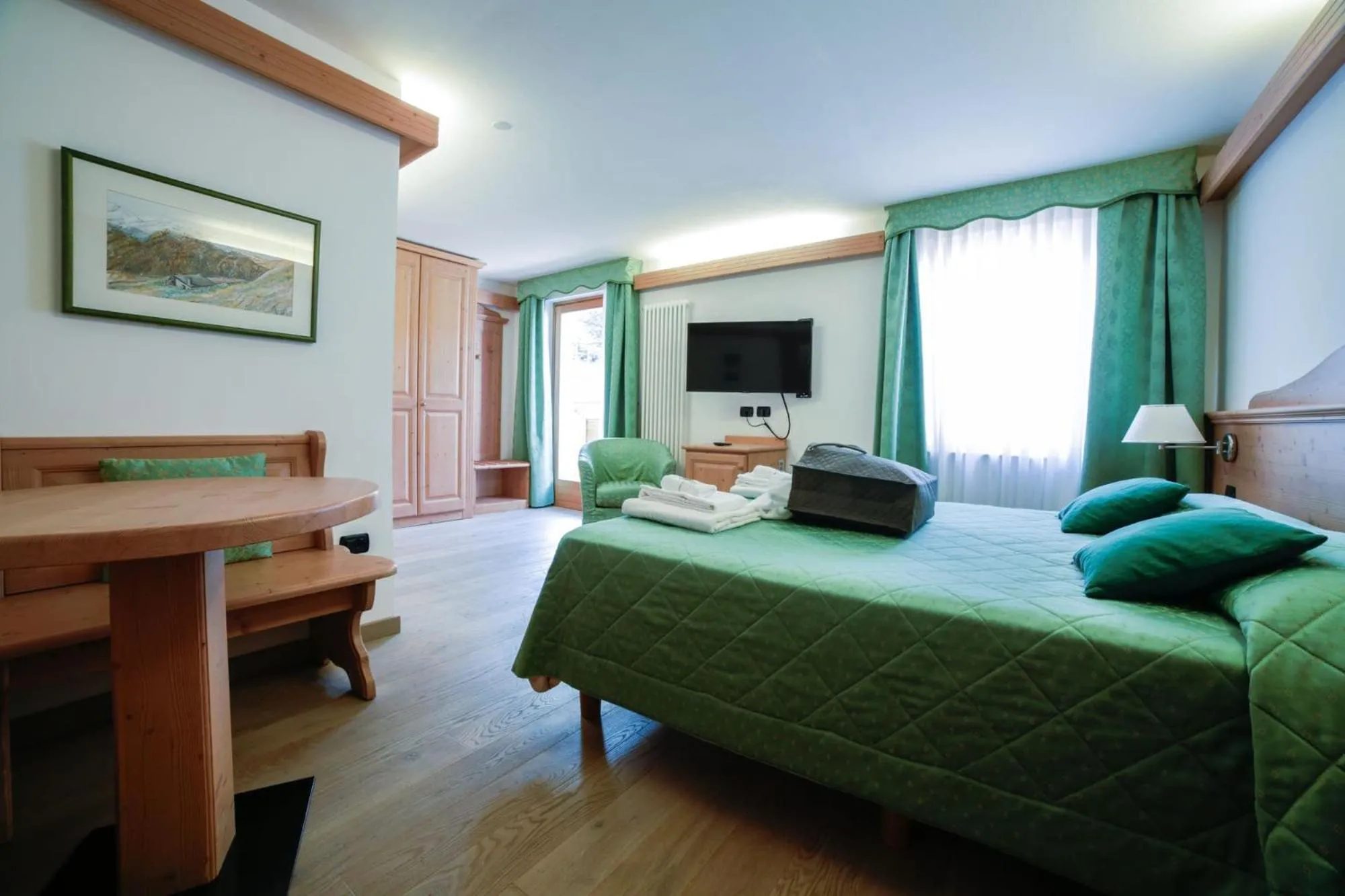 Bed in Nivis Hotel