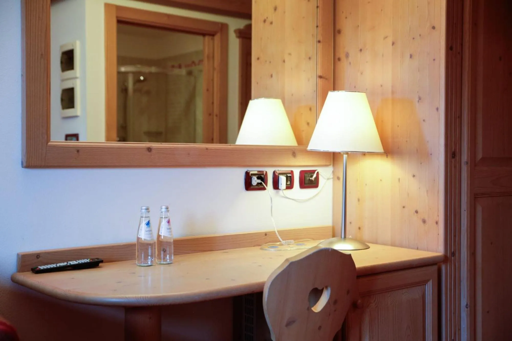 Nivis Hotel