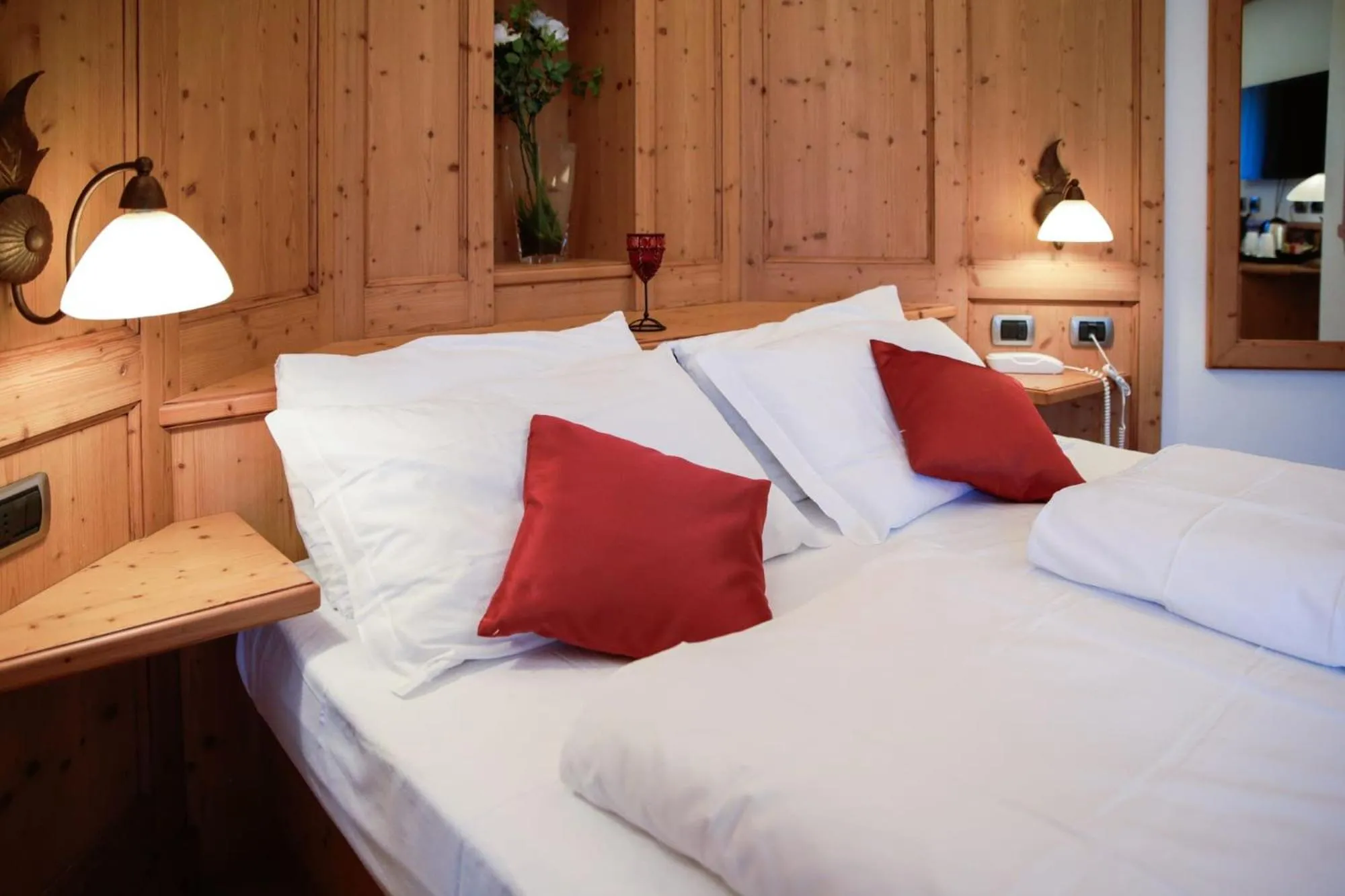 Bed in Nivis Hotel