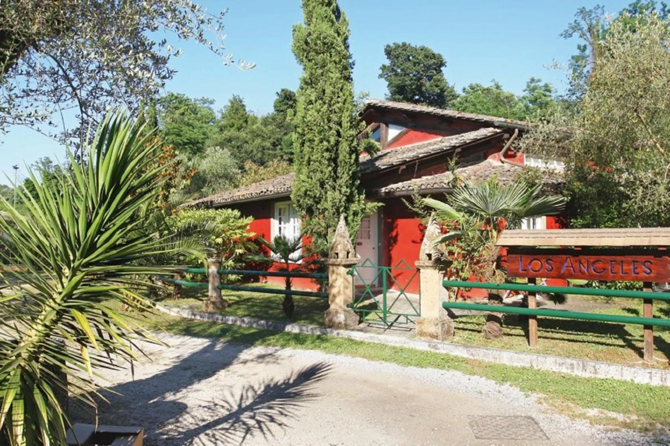 Facade/entrance in Veio Residence Resort