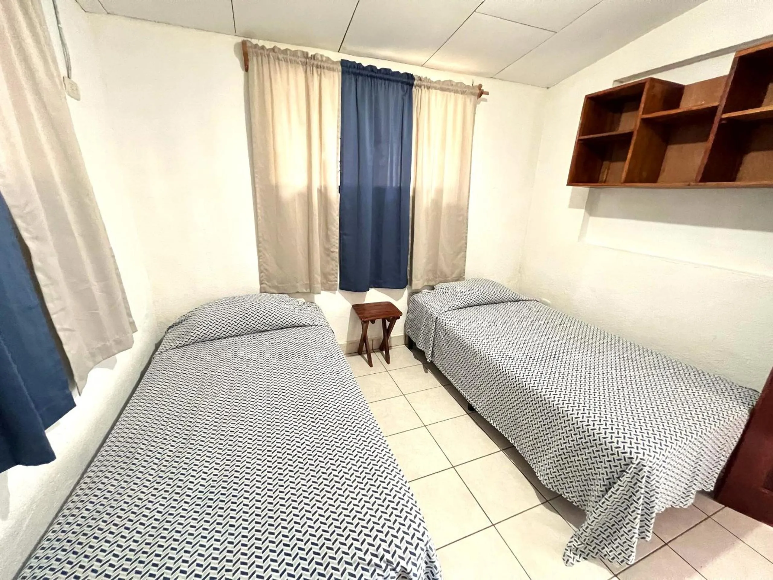 Budget Double Room in Hostel Sunset Villas Popoyo