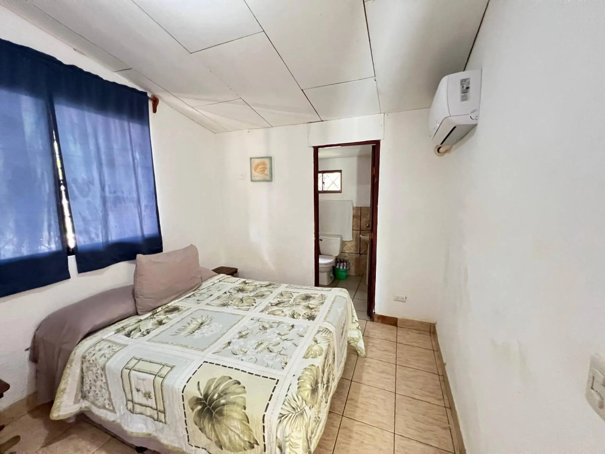 Double Room with Private Bathroom in Hostel Sunset Villas Popoyo
