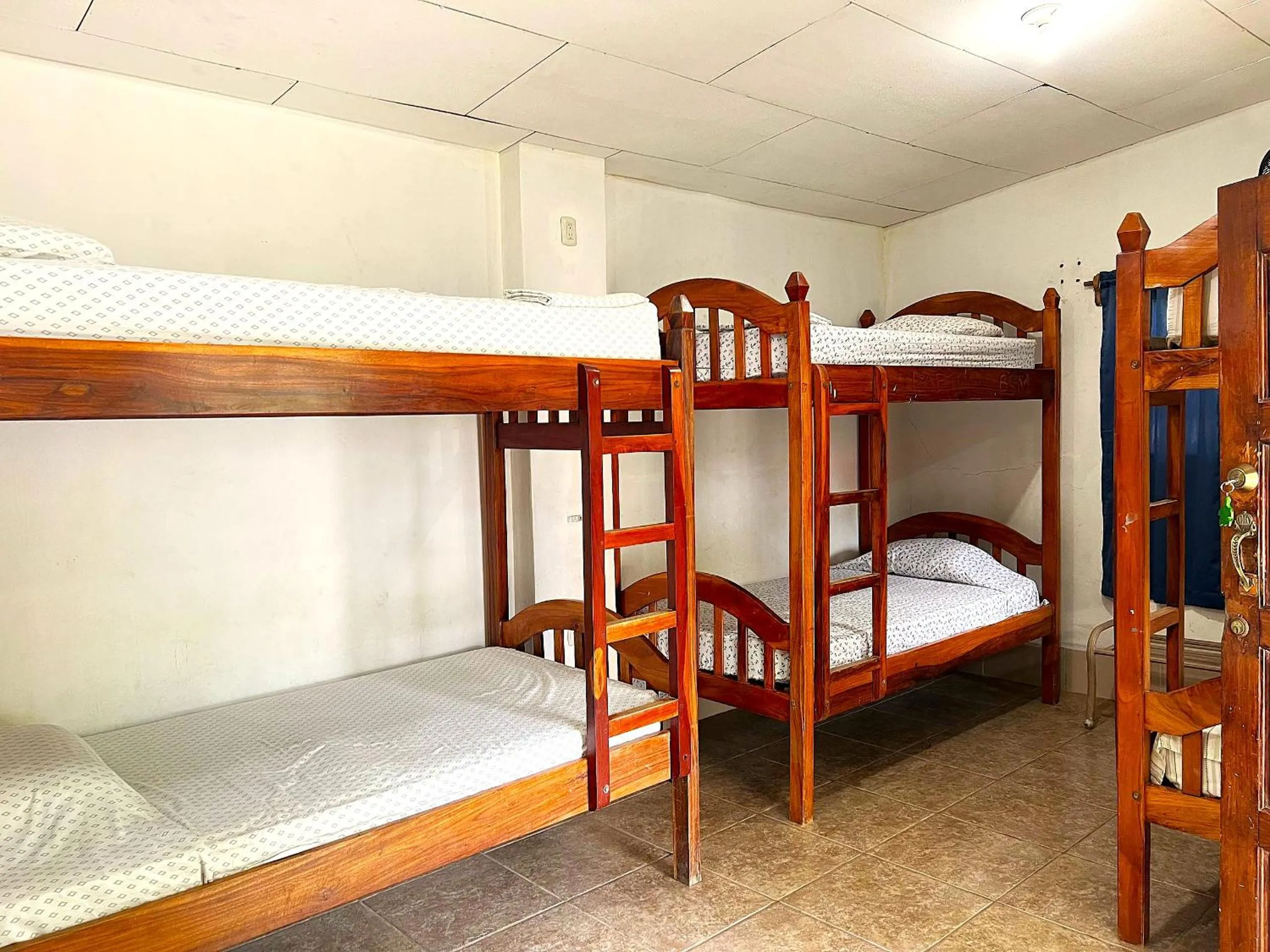 Bed in 6-Bed Mixed Dormitory Room in Hostel Sunset Villas Popoyo
