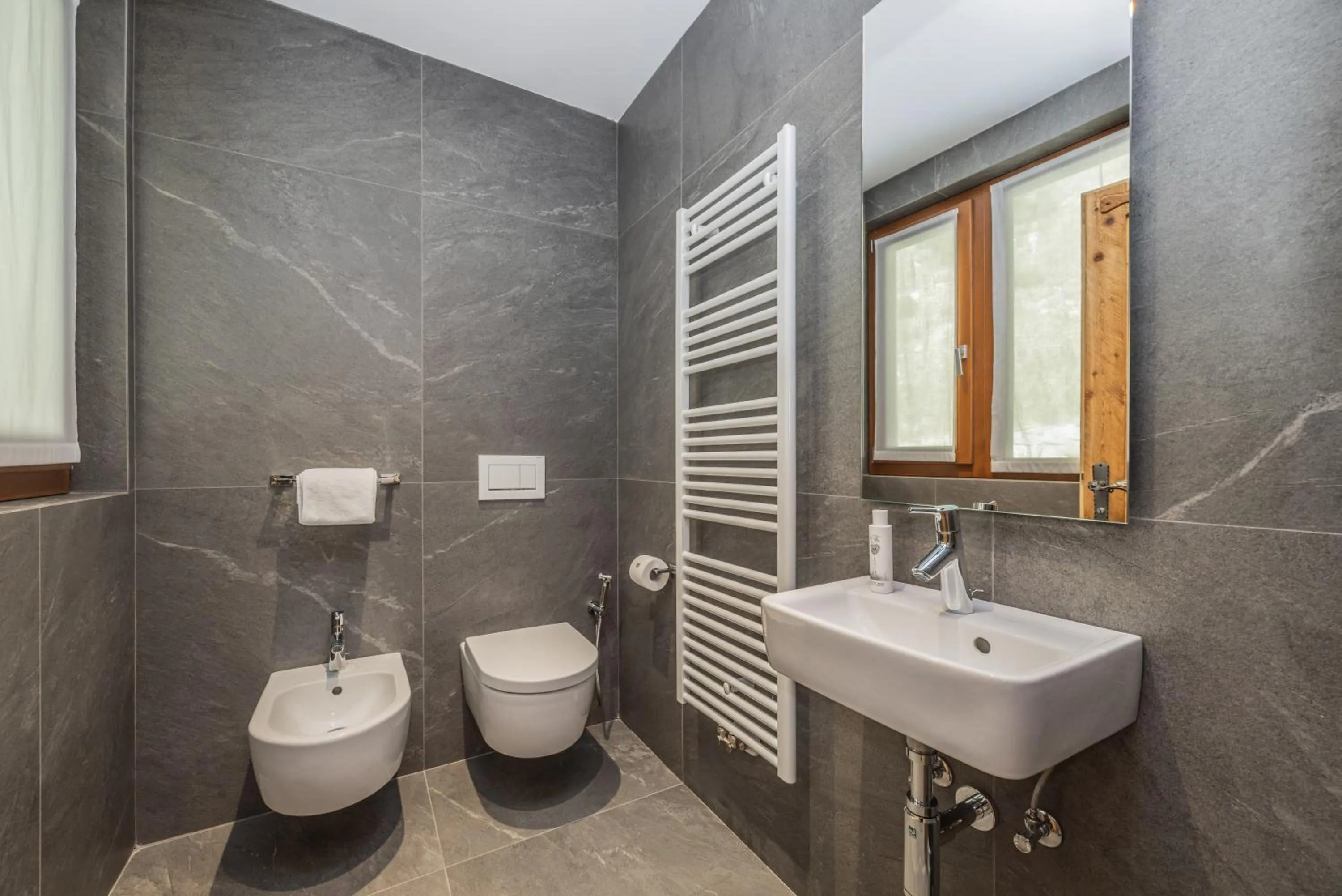 Bathroom in Hotel Chalet Al Foss - Adults Only