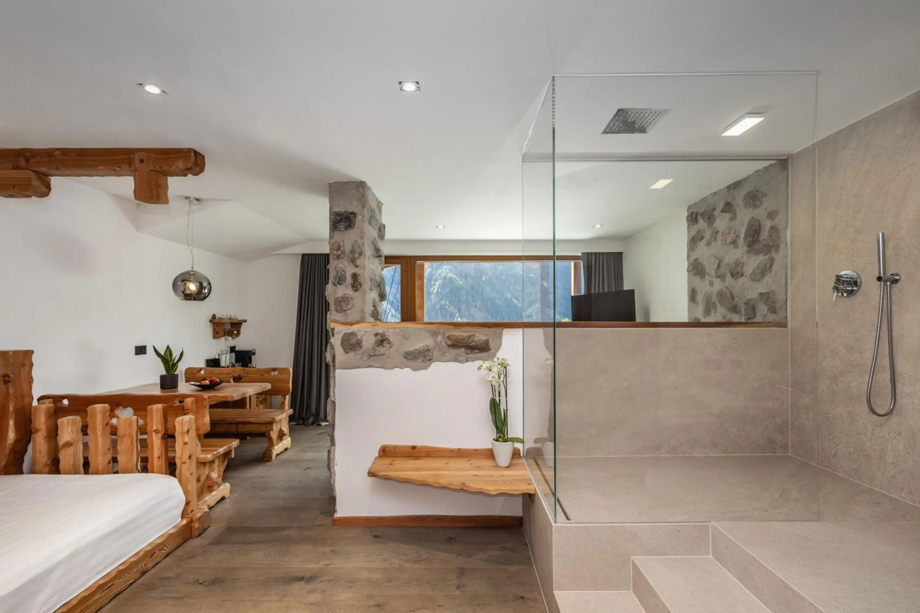 Photo of the whole room, Bed in Hotel Chalet Al Foss - Adults Only