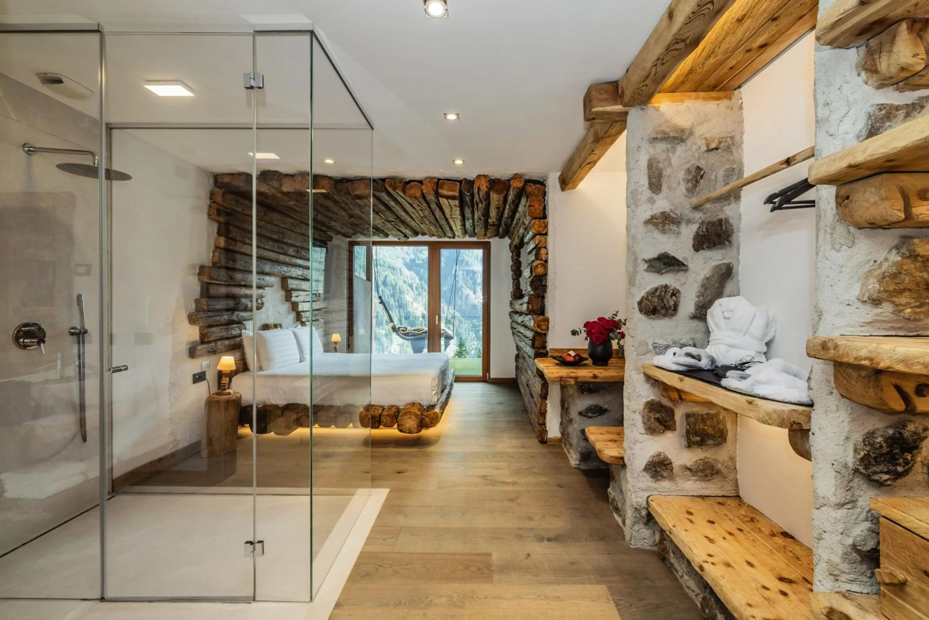 Photo of the whole room in Hotel Chalet Al Foss - Adults Only