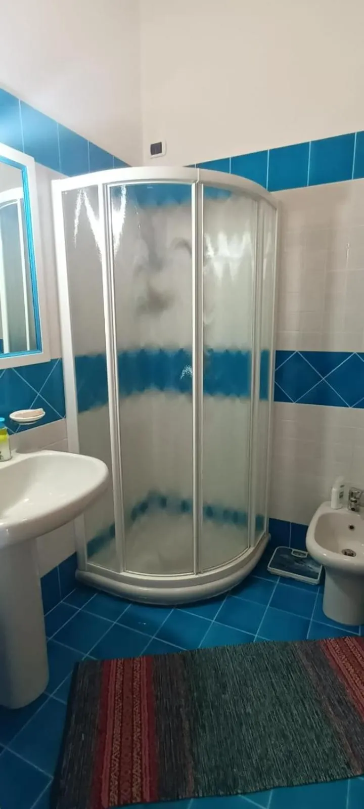 Shower in La Reggia Di Nausicaa