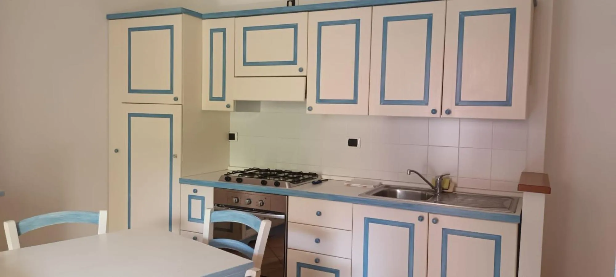 Kitchen or kitchenette in La Reggia Di Nausicaa