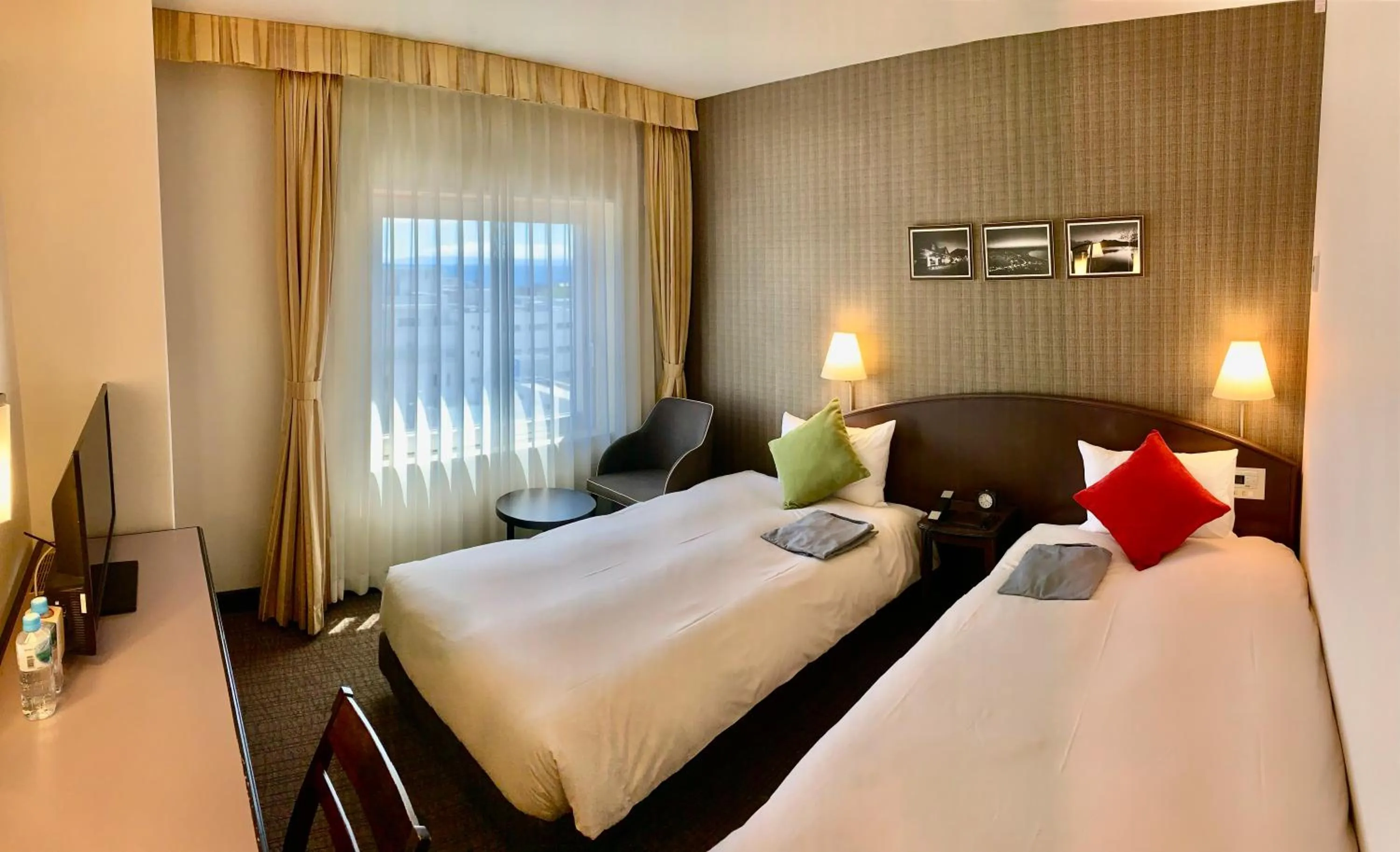 Photo of the whole room, Bed in Hotel Resol Hakodate