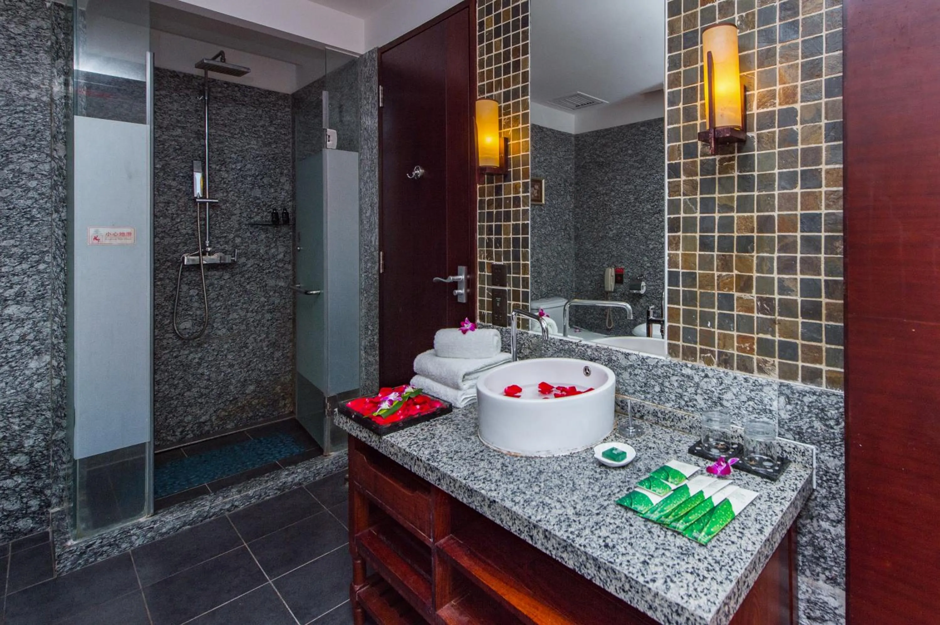 Bathroom in Shengyi Holiday Villa Hotel