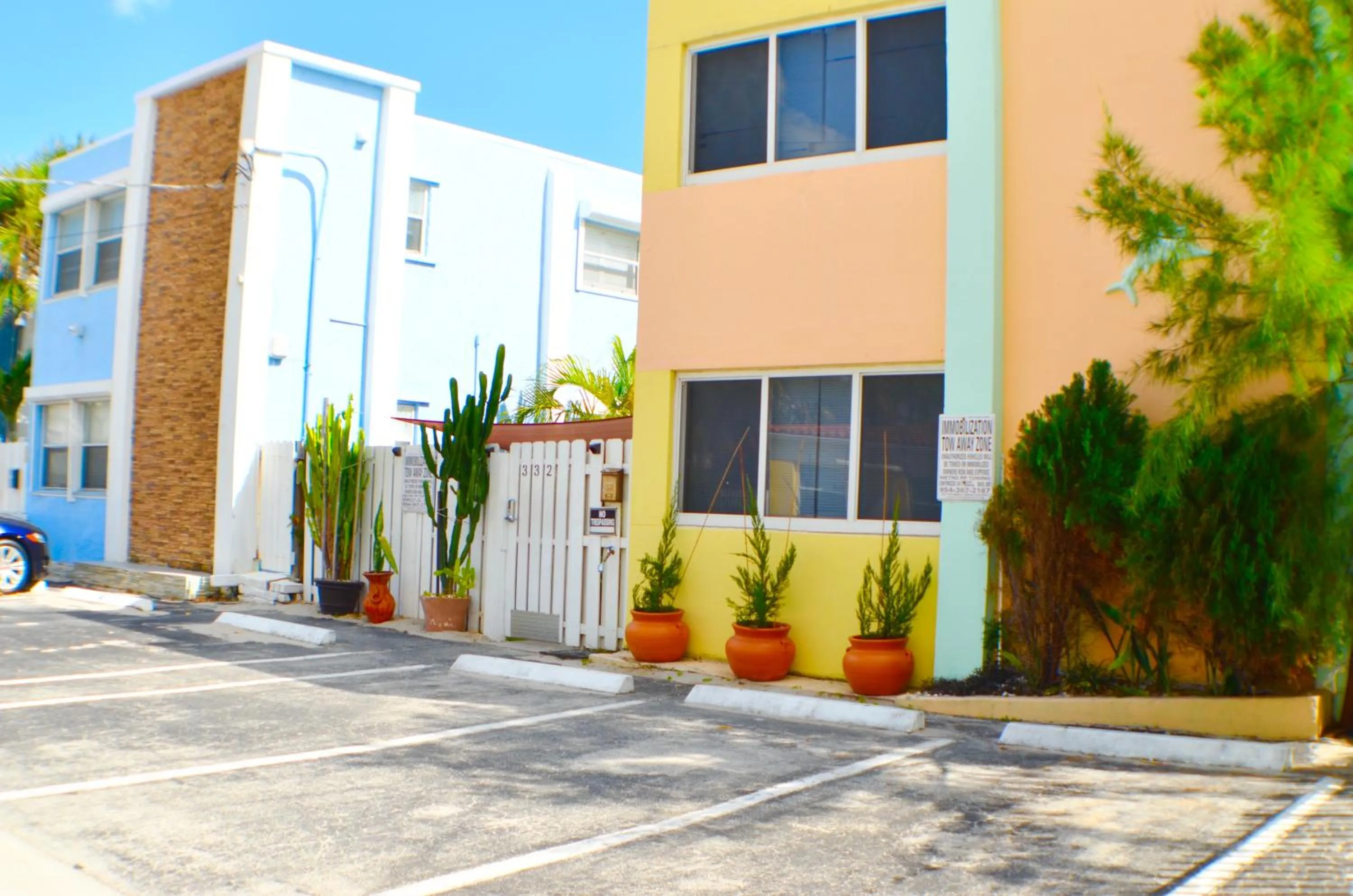 Property building in Hollywood Beachfront House