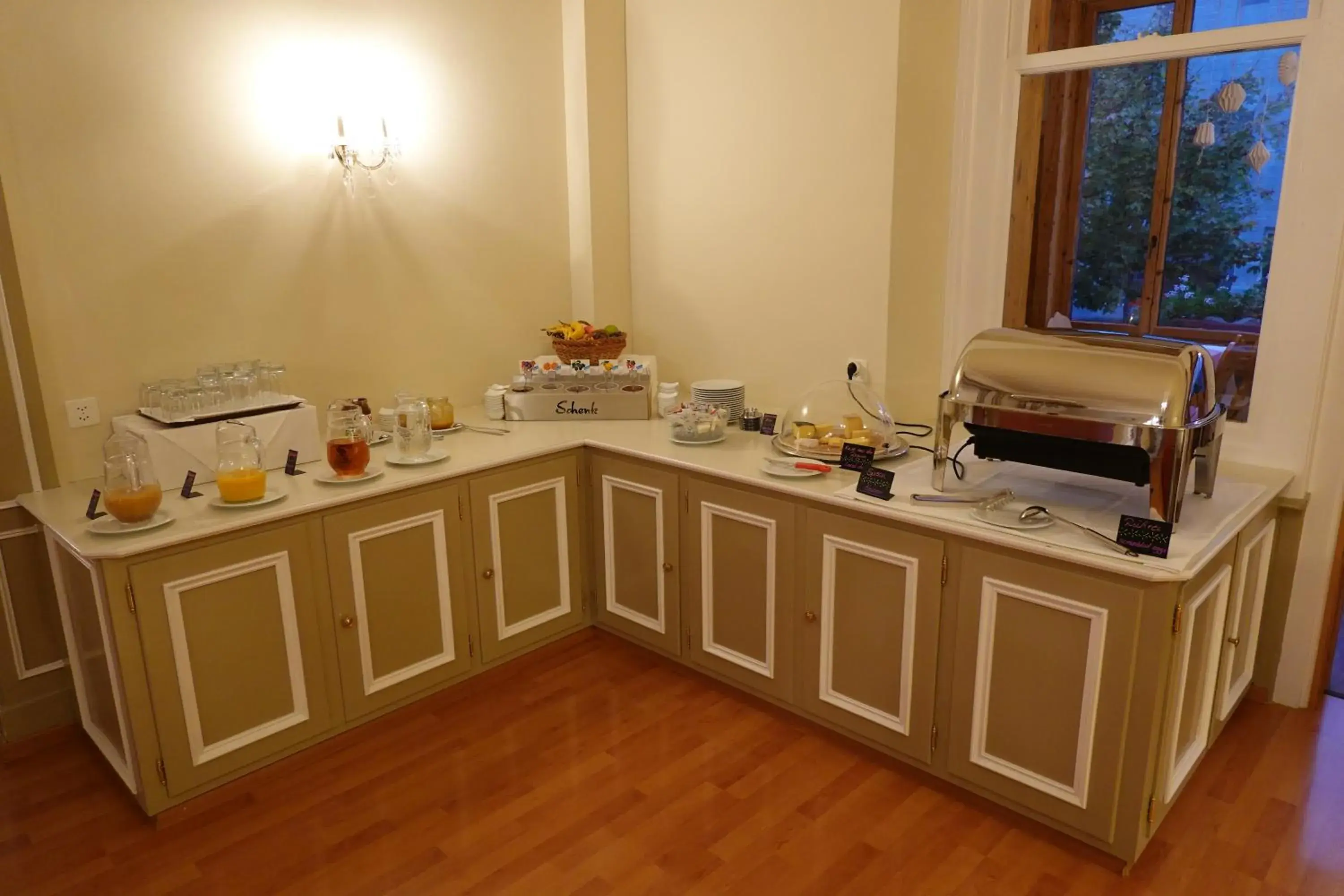 Buffet breakfast in Hotel Schweizerhof Buffet breakfast in Hotel Schweizerhof