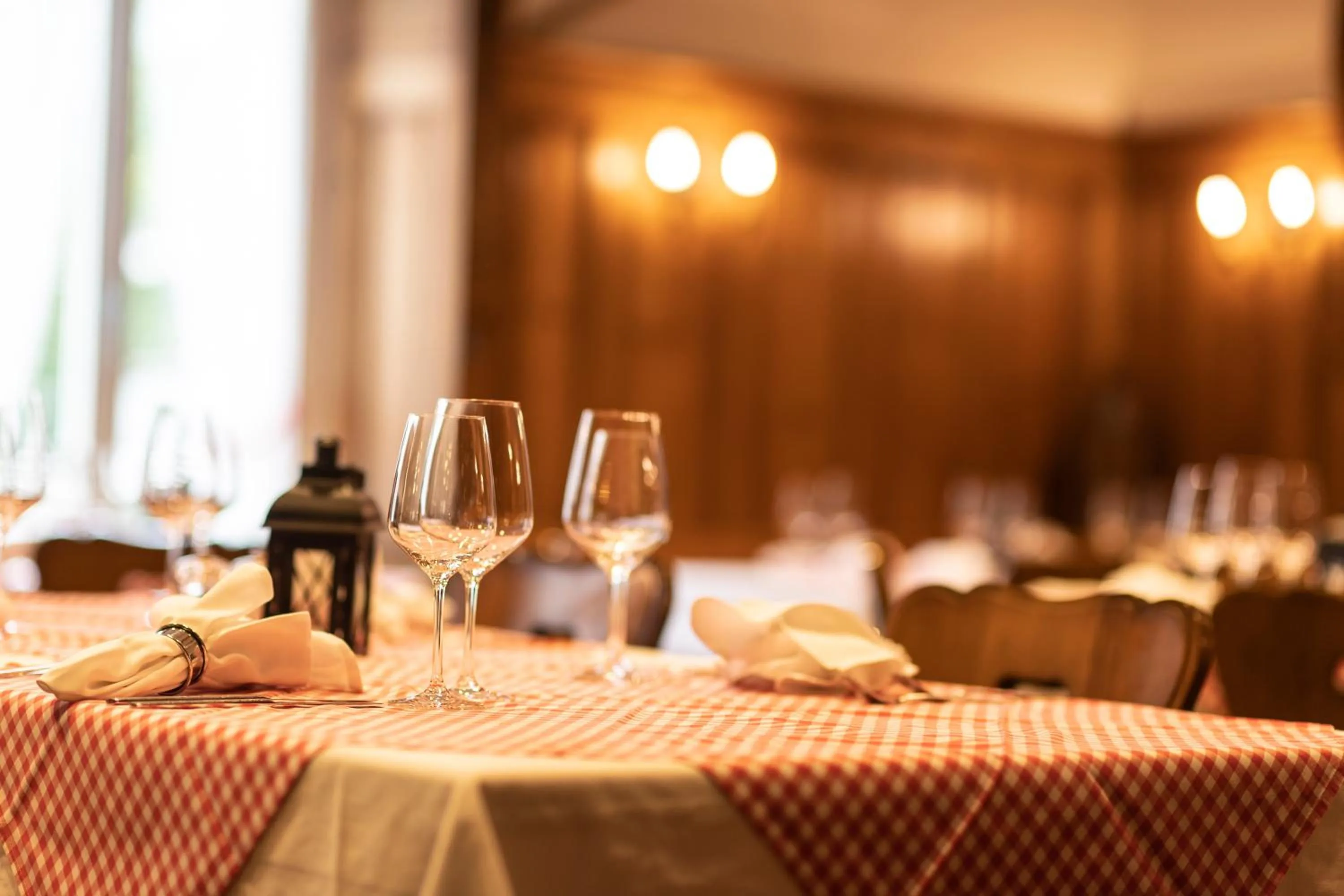 Restaurant/places to eat in Hotel Schweizerhof