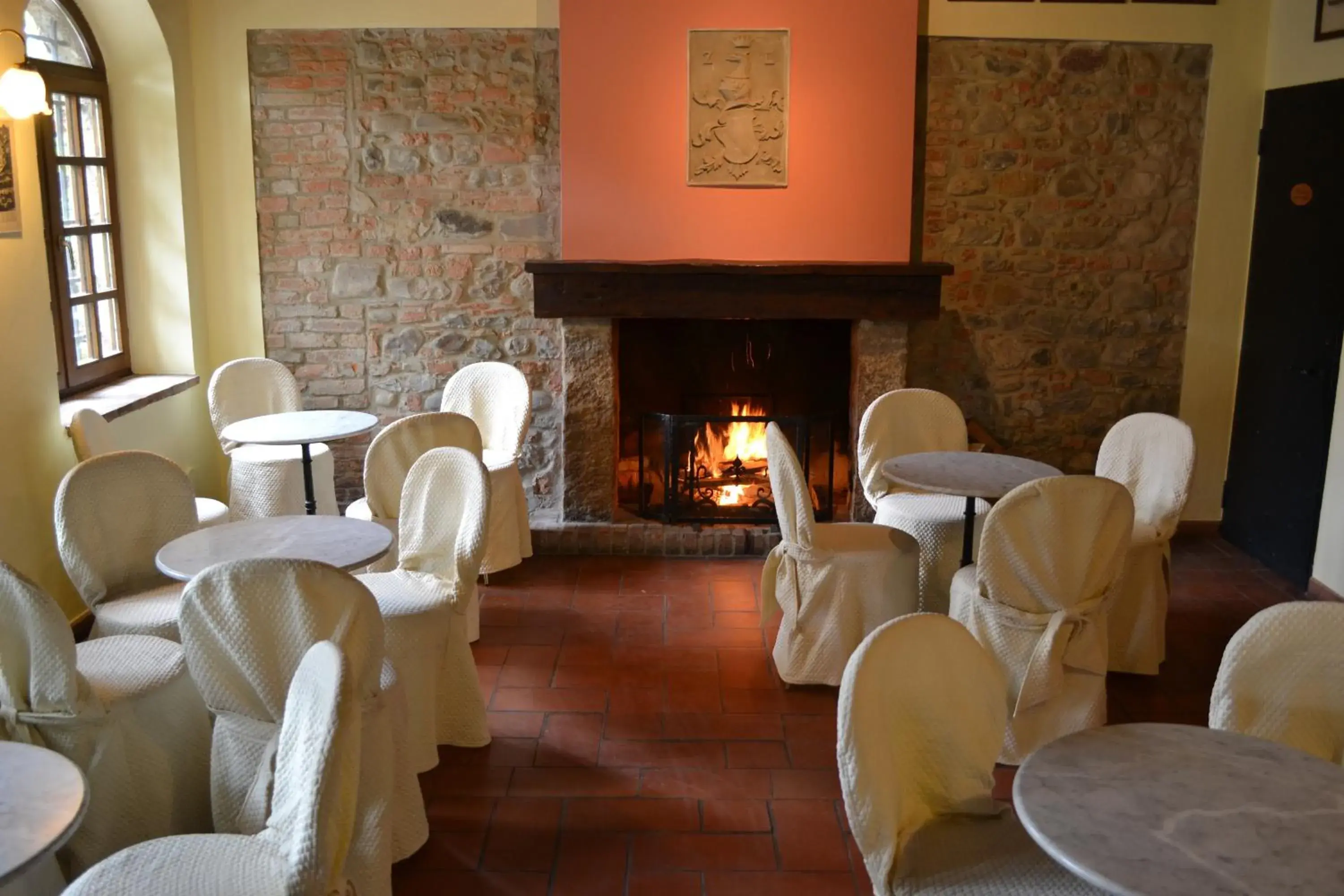 Food, Banquet Facilities in Residenza Di Torre San Martino