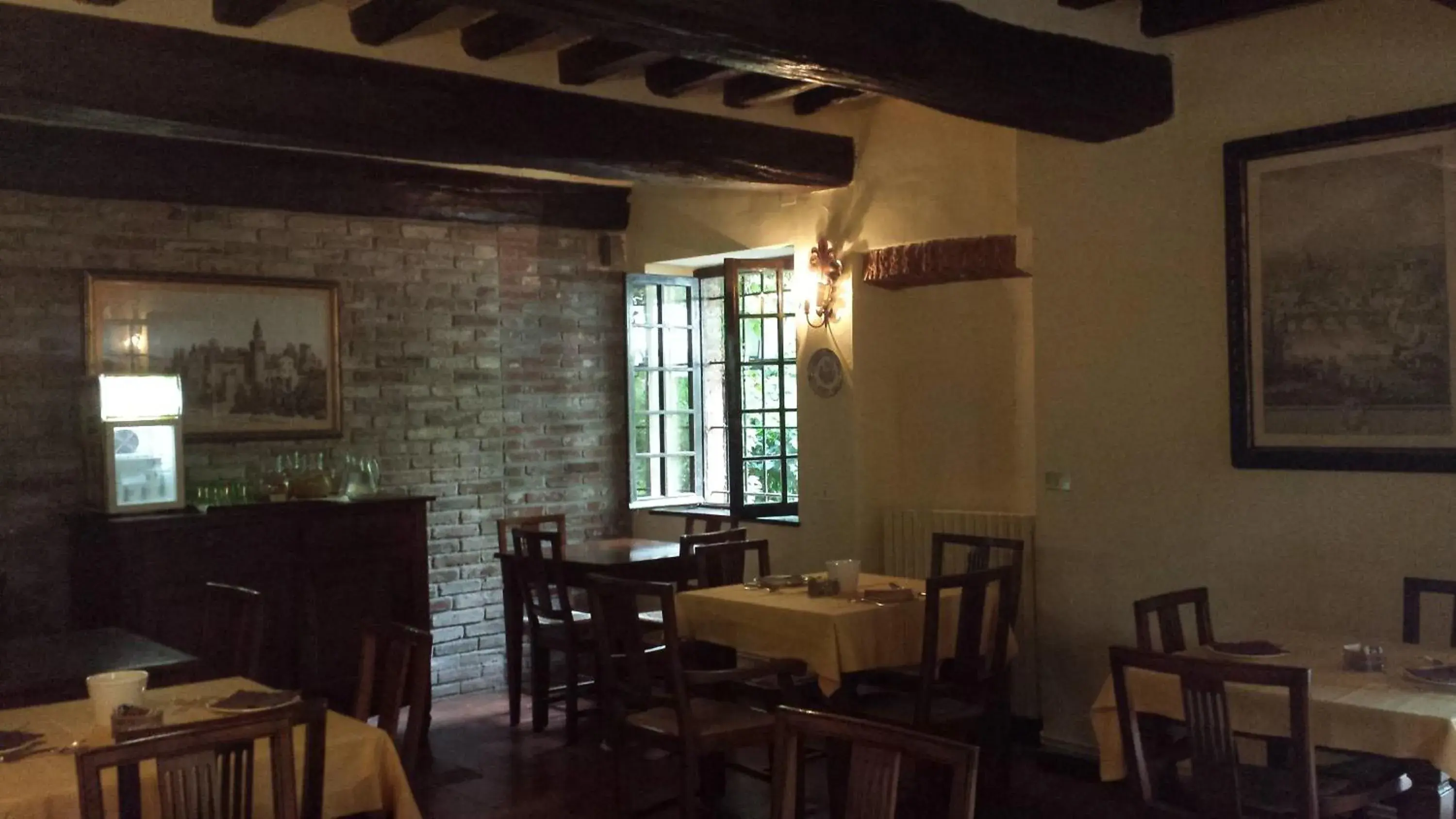 Restaurant/Places to Eat in Residenza Di Torre San Martino