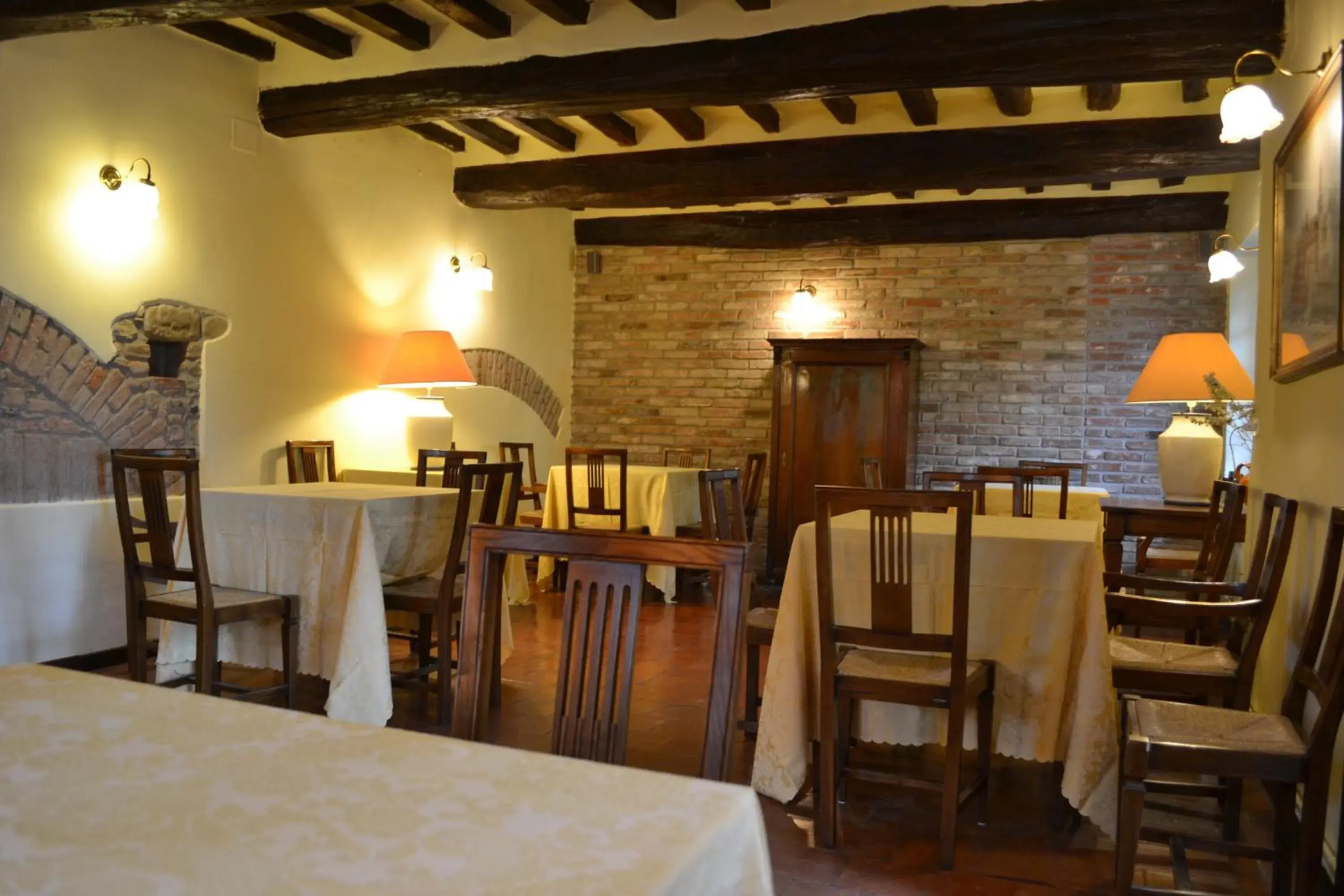 Drinks, Restaurant/Places to Eat in Residenza Di Torre San Martino