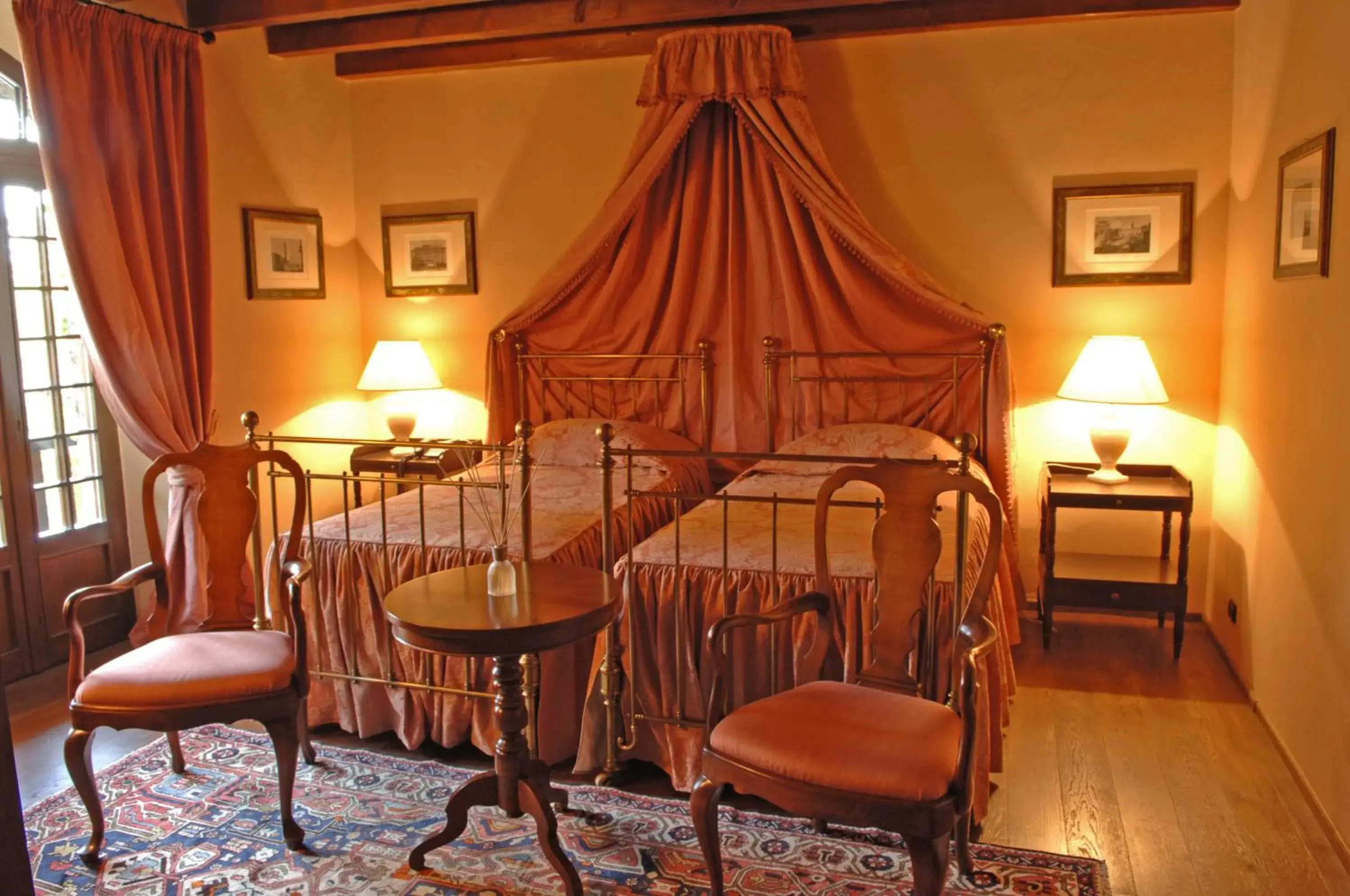 Photo of the whole room, Bed in Residenza Di Torre San Martino
