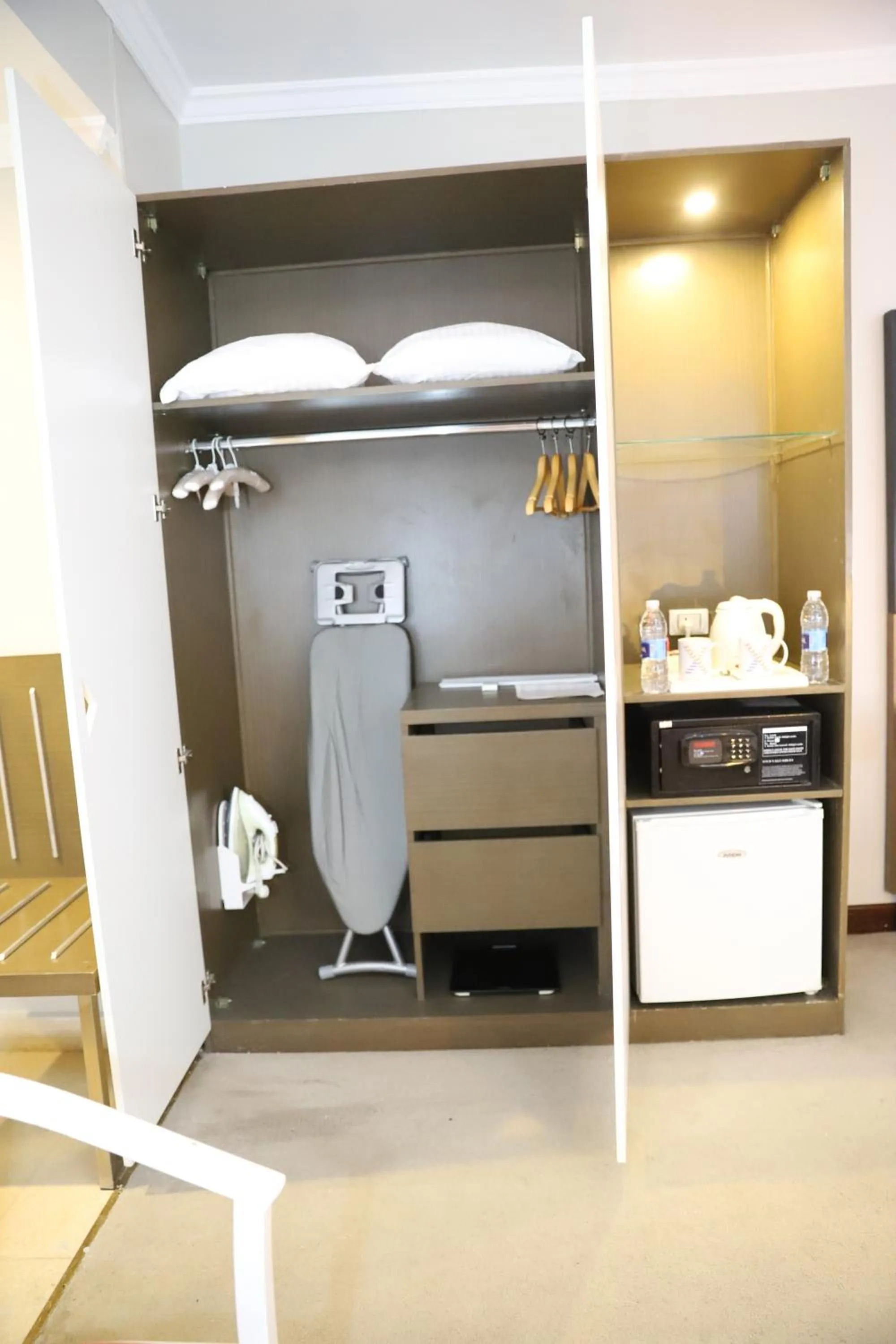 Coffee/tea facilities in Citymax Hotel Aswan