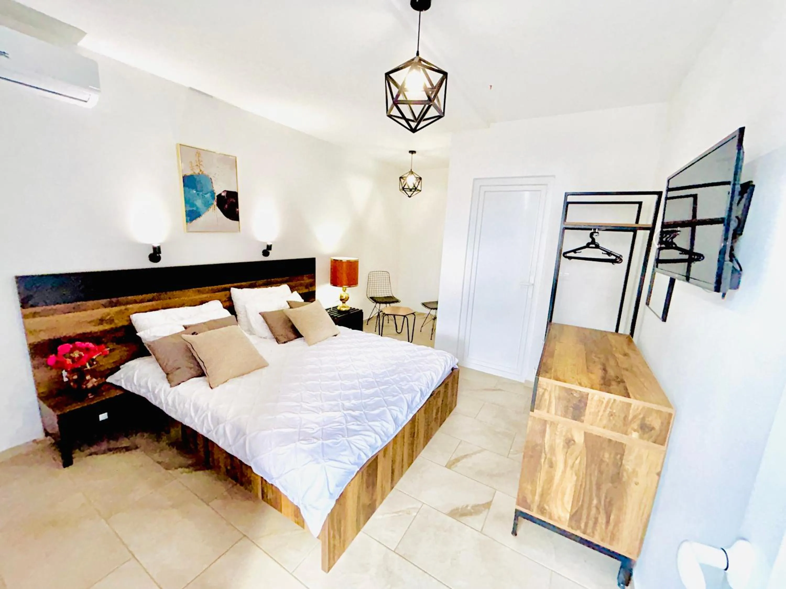 Bed in Hotel Lagadin