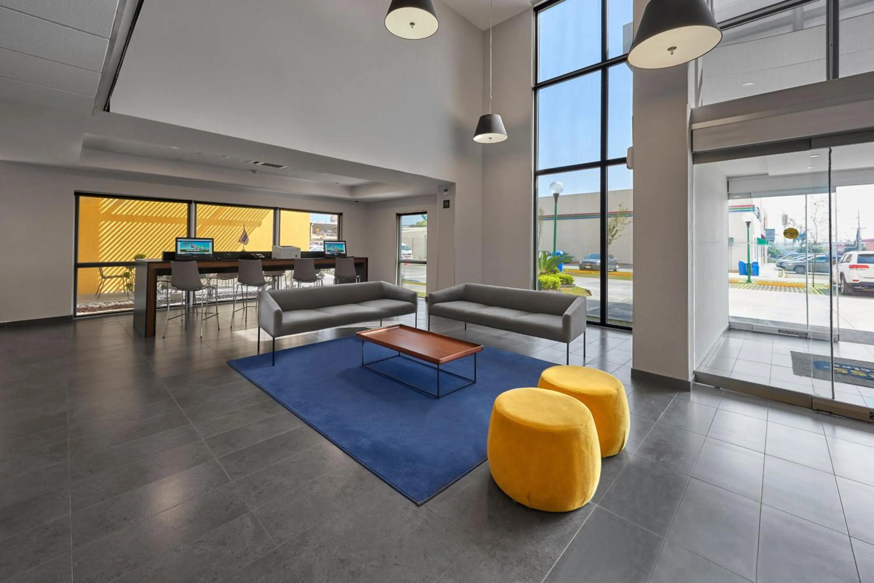 Living room in City Express by Marriott Monterrey Lindavista