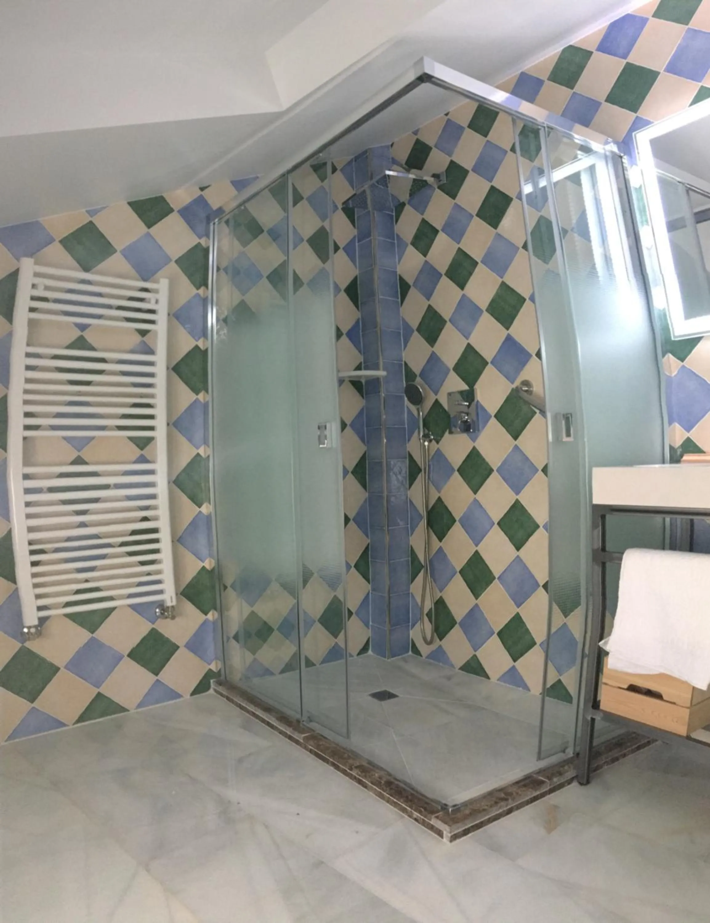 Shower in Hotel Don Miguel