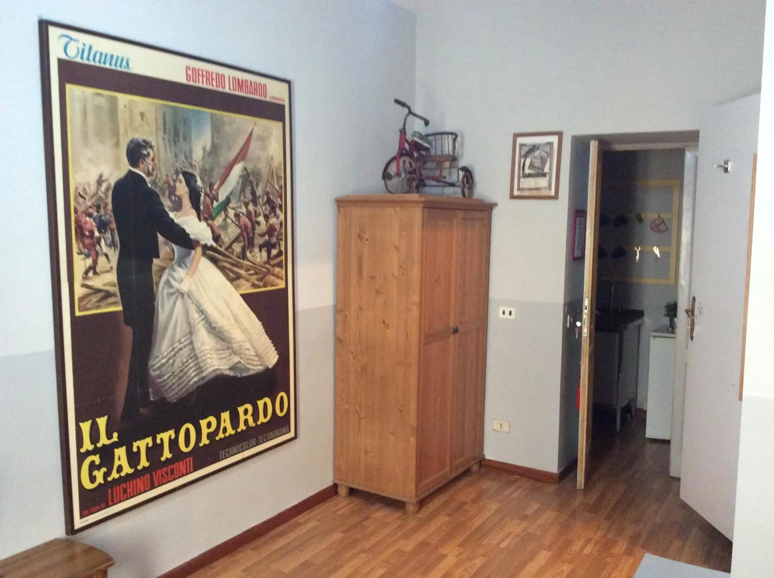 Decorative detail in Vacanze Romane 2