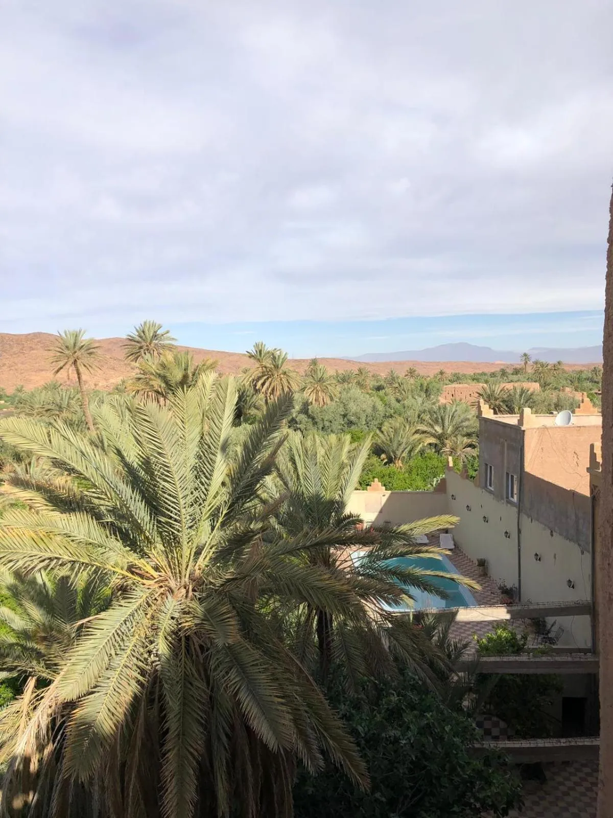 Restaurant/places to eat in Kasbah Elmehdaoui