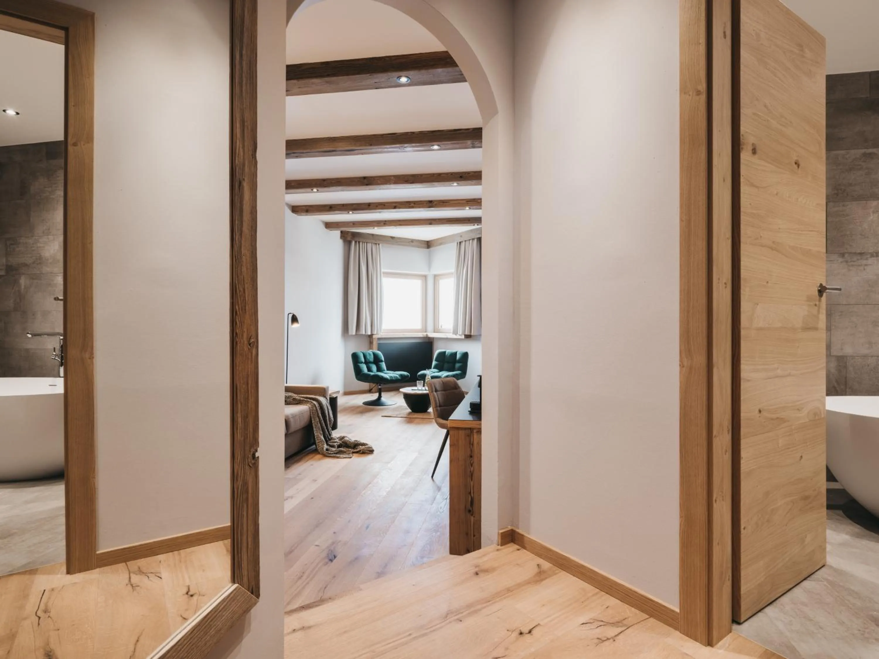 Bathroom, Bed in VAYA Zillertal