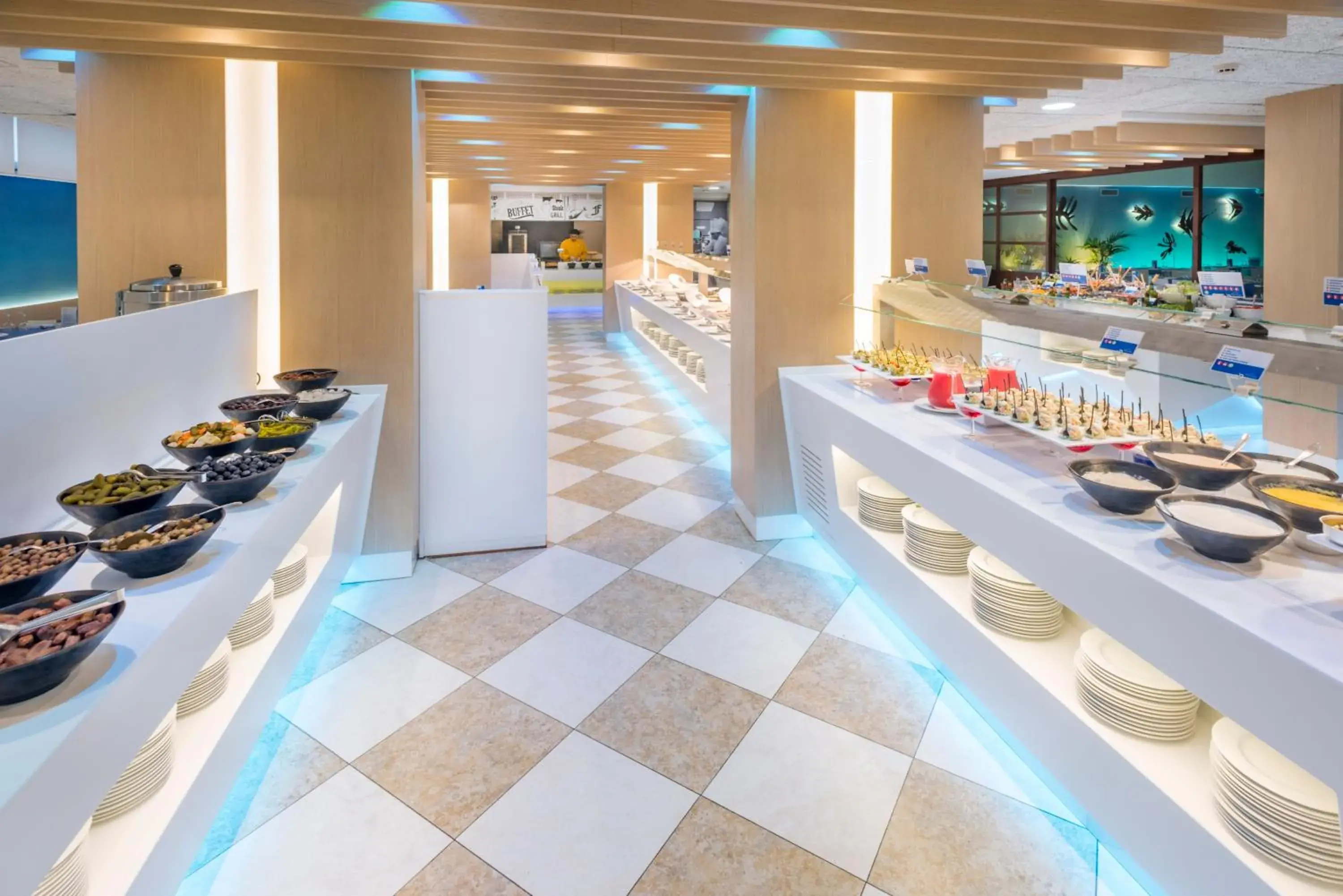 Restaurant/places to eat in Hotel Montemar Maritim Restaurant/places to eat in Hotel Montemar Maritim