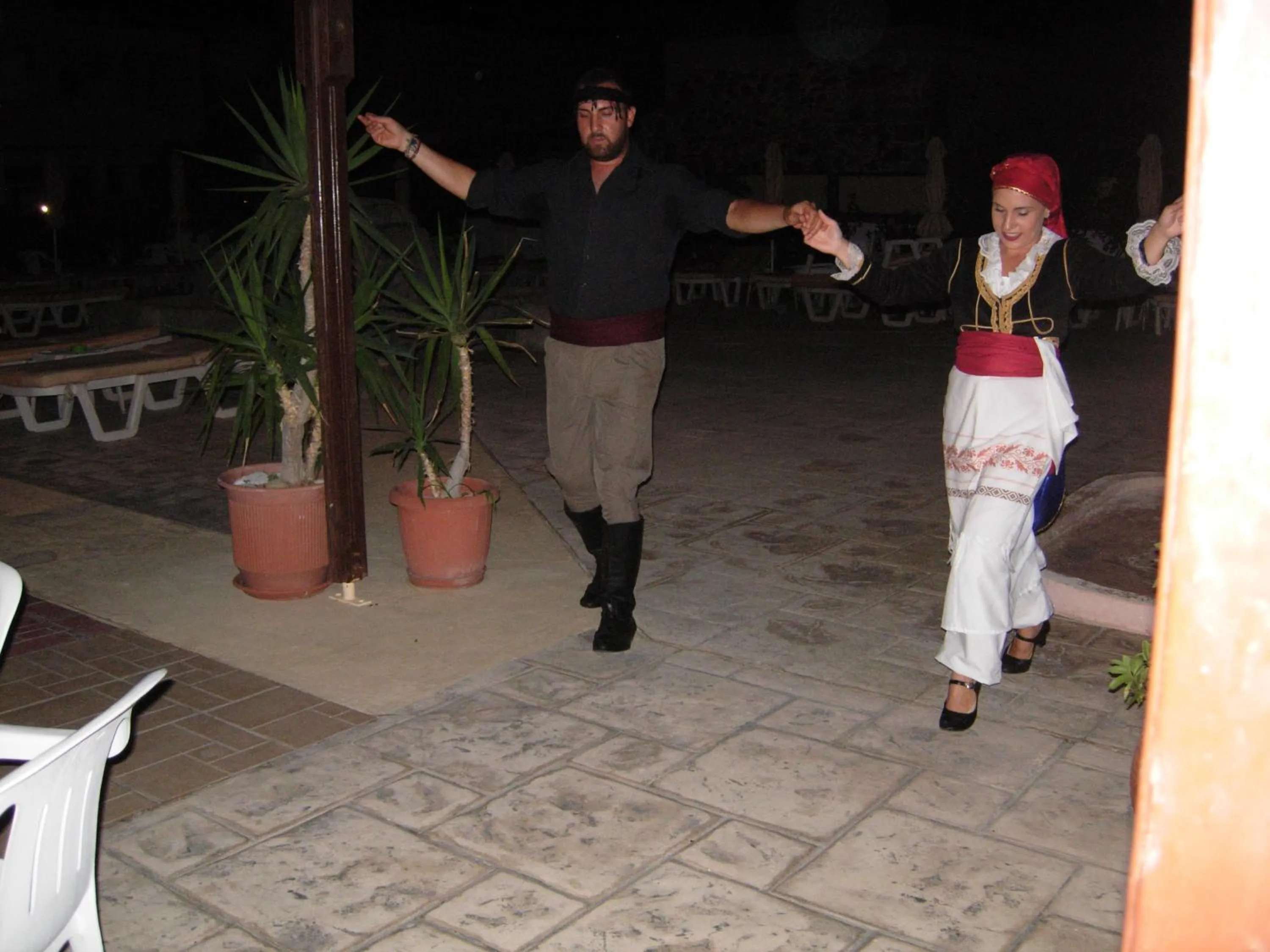 Evening entertainment in Philippos Studios & Apartments