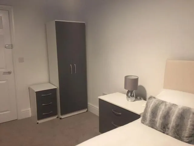 Bedroom, Bed in TownHouse @ Westminster St