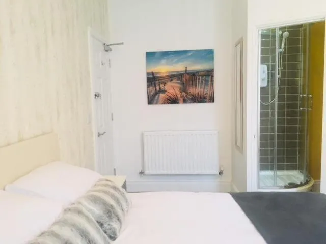 Bedroom, Bed in TownHouse @ Westminster St