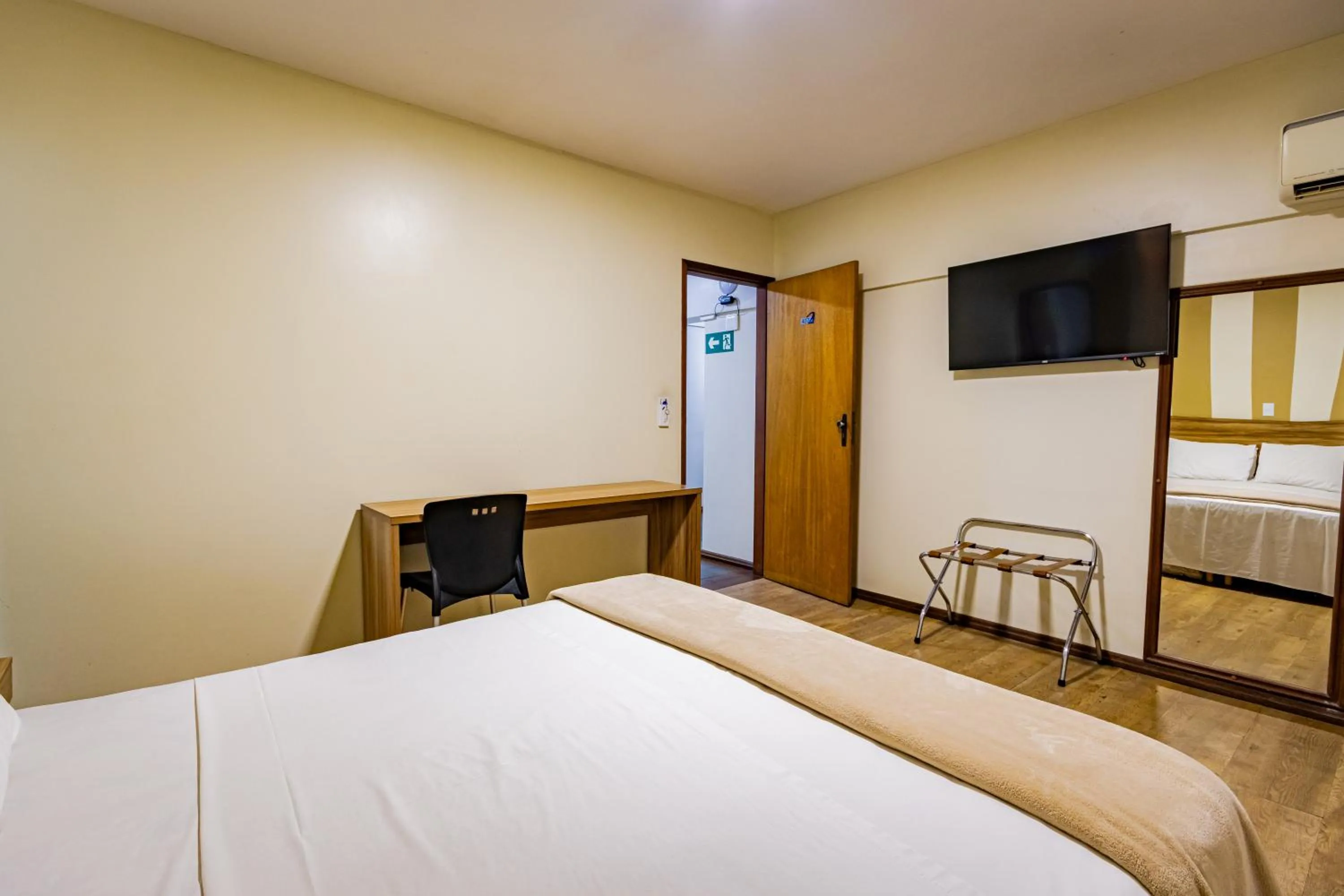 Deluxe Room (2 Adults + 1 Child) in Bevile Hotel