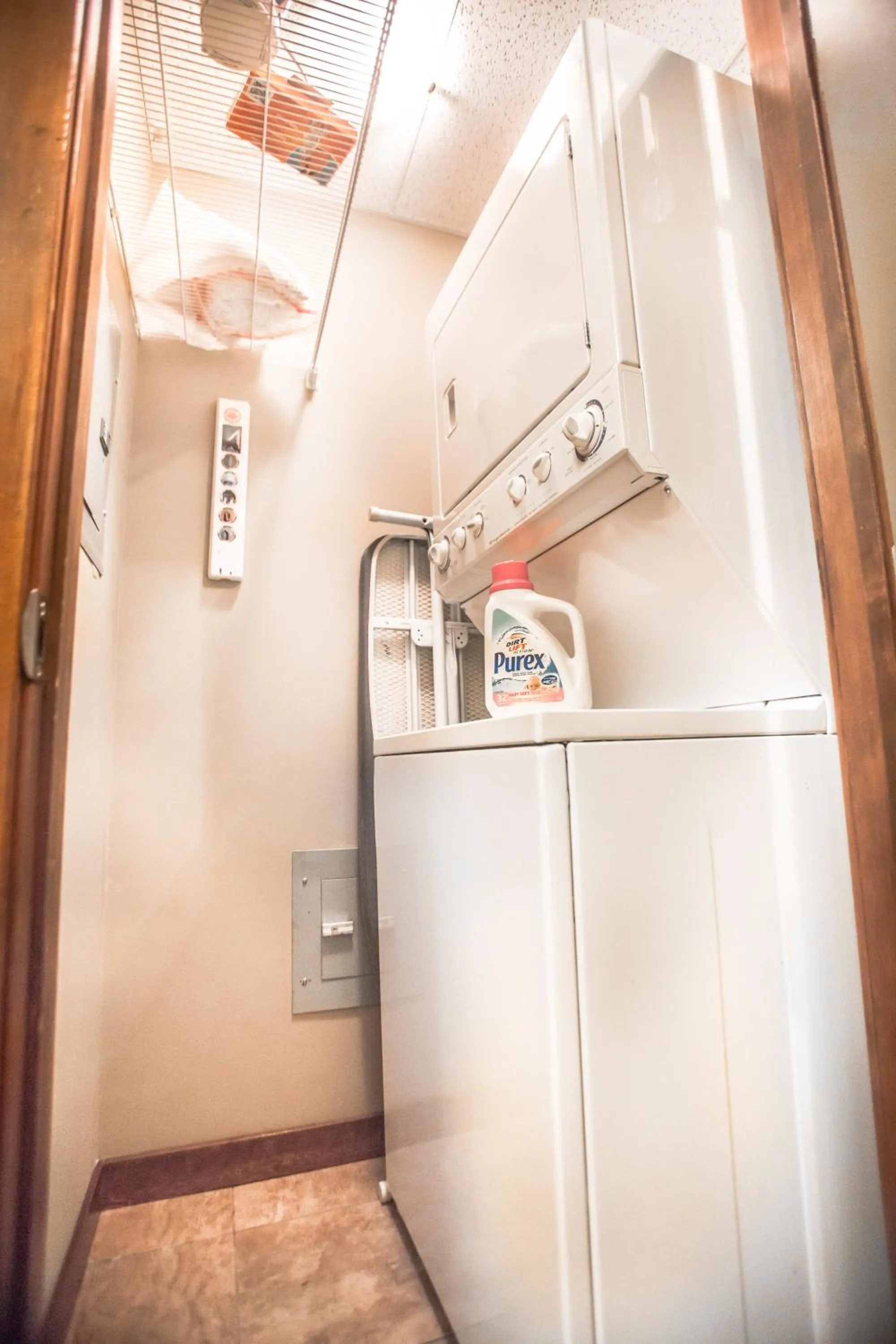 RidgeView Loft - Top Floor 2 Bed 2 Bath, Amazing Views