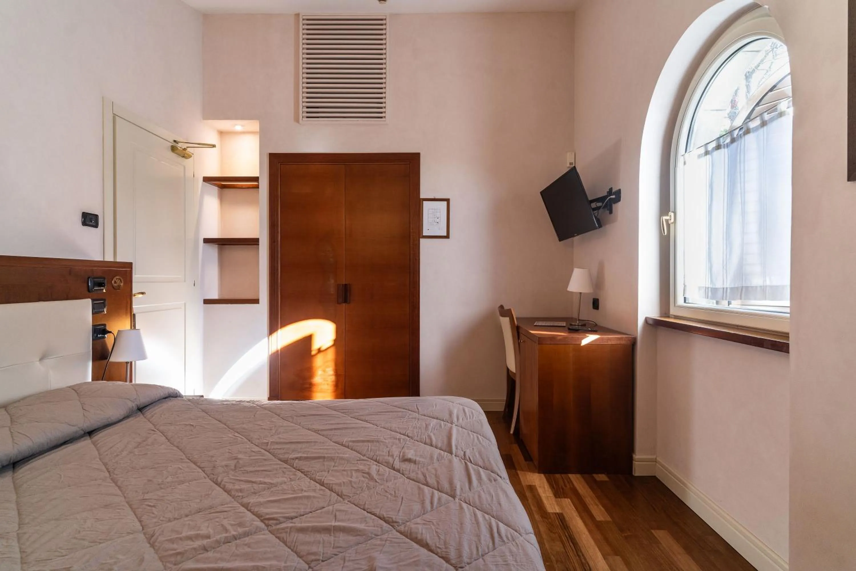 Bedroom, Bed in Hotel Rosa