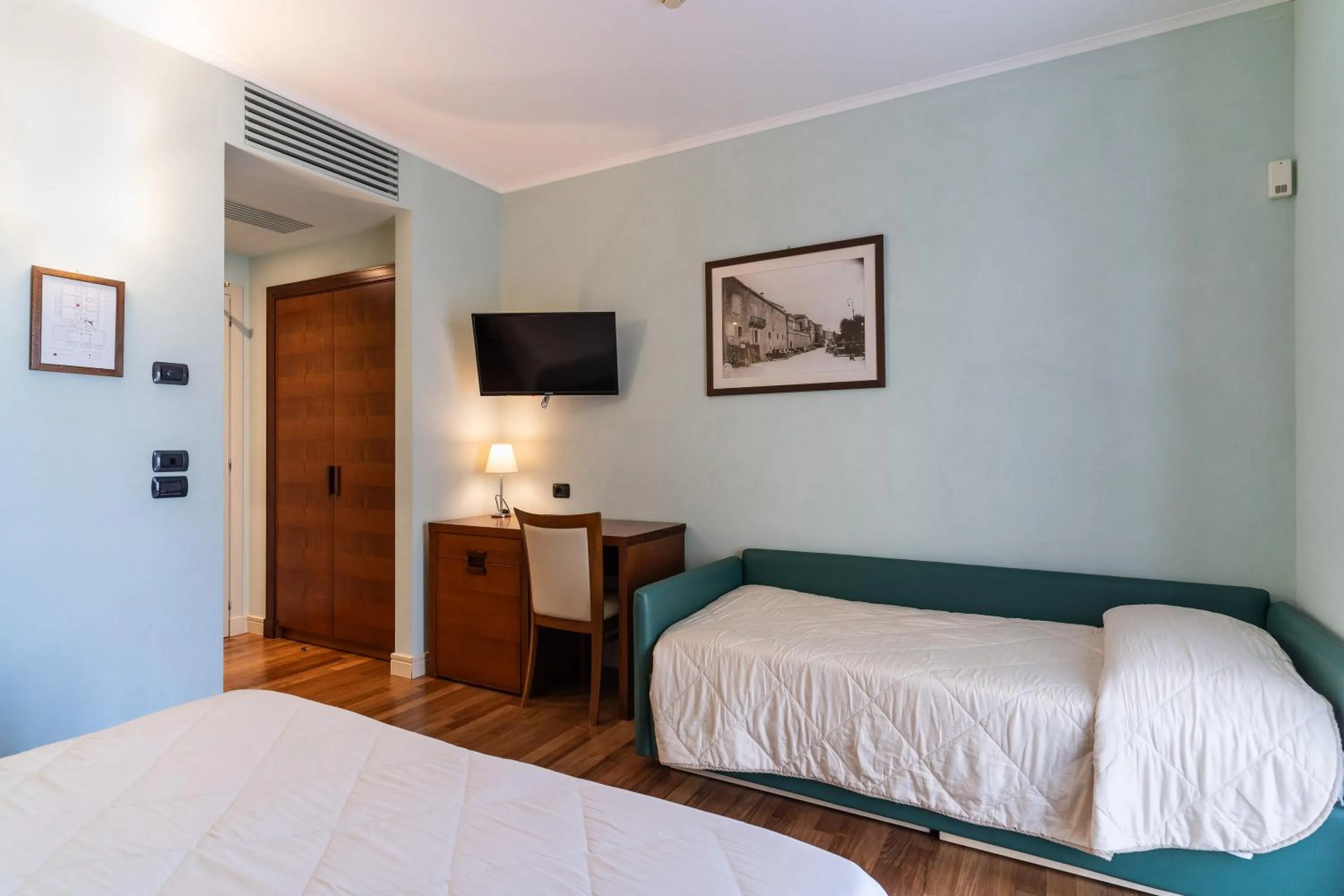 Decorative detail, Bed in Hotel Rosa