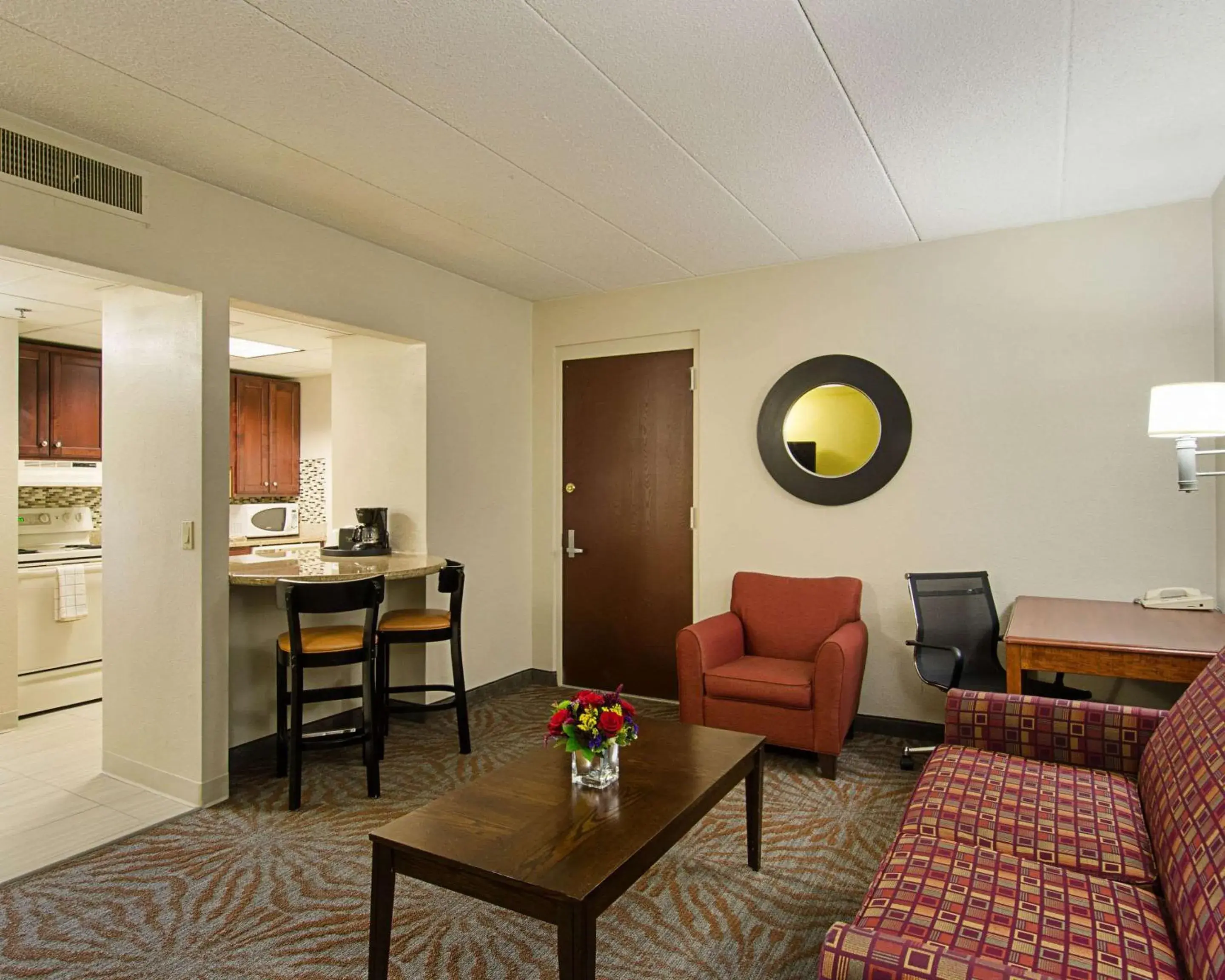 Photo of the whole room, Seating Area in Quality Inn & Suites Worcester