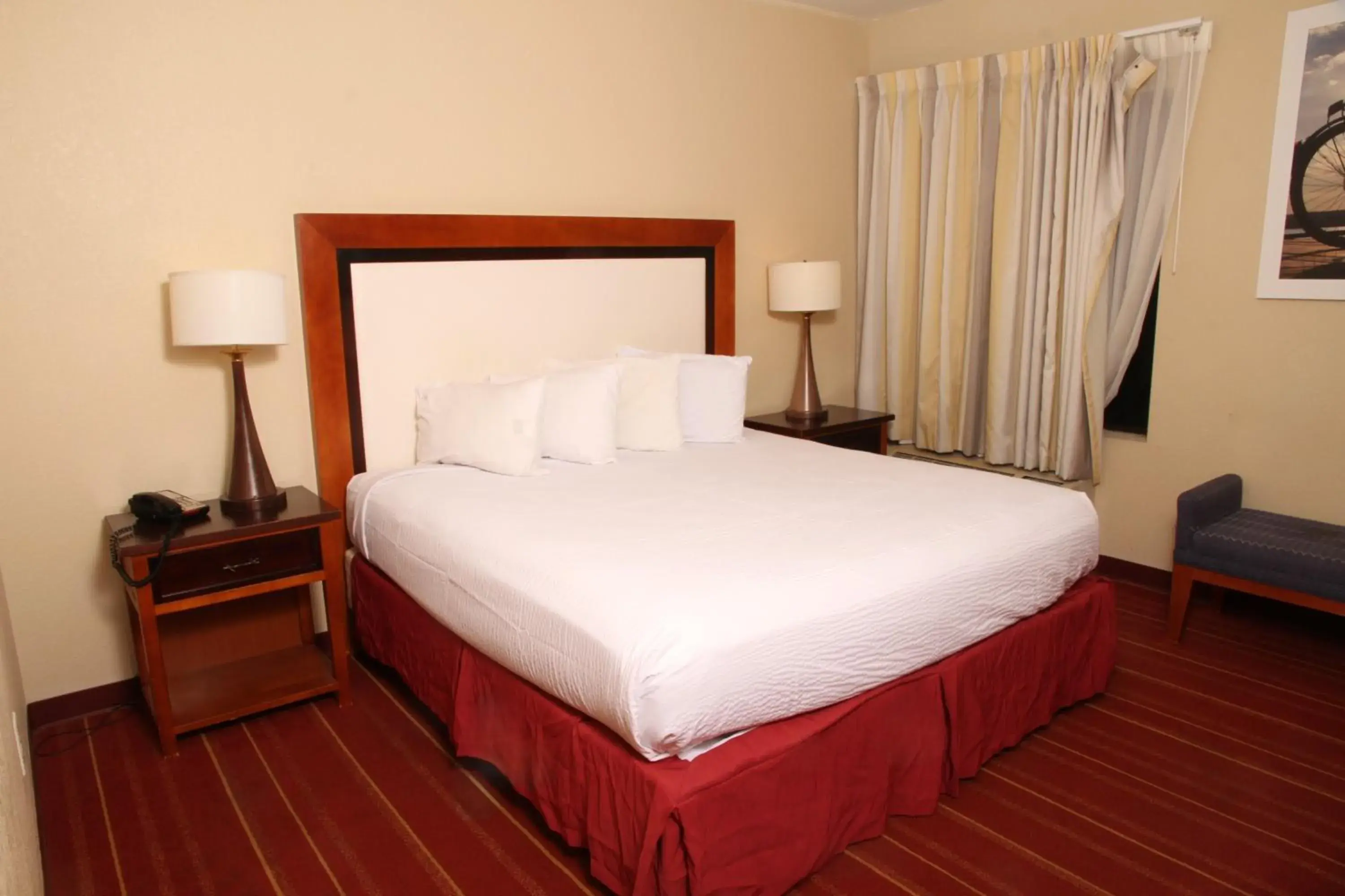 View (from property/room), Bed in Days Inn by Wyndham Semmes Mobile View (from property/room), Bed in Days Inn by Wyndham Semmes Mobile