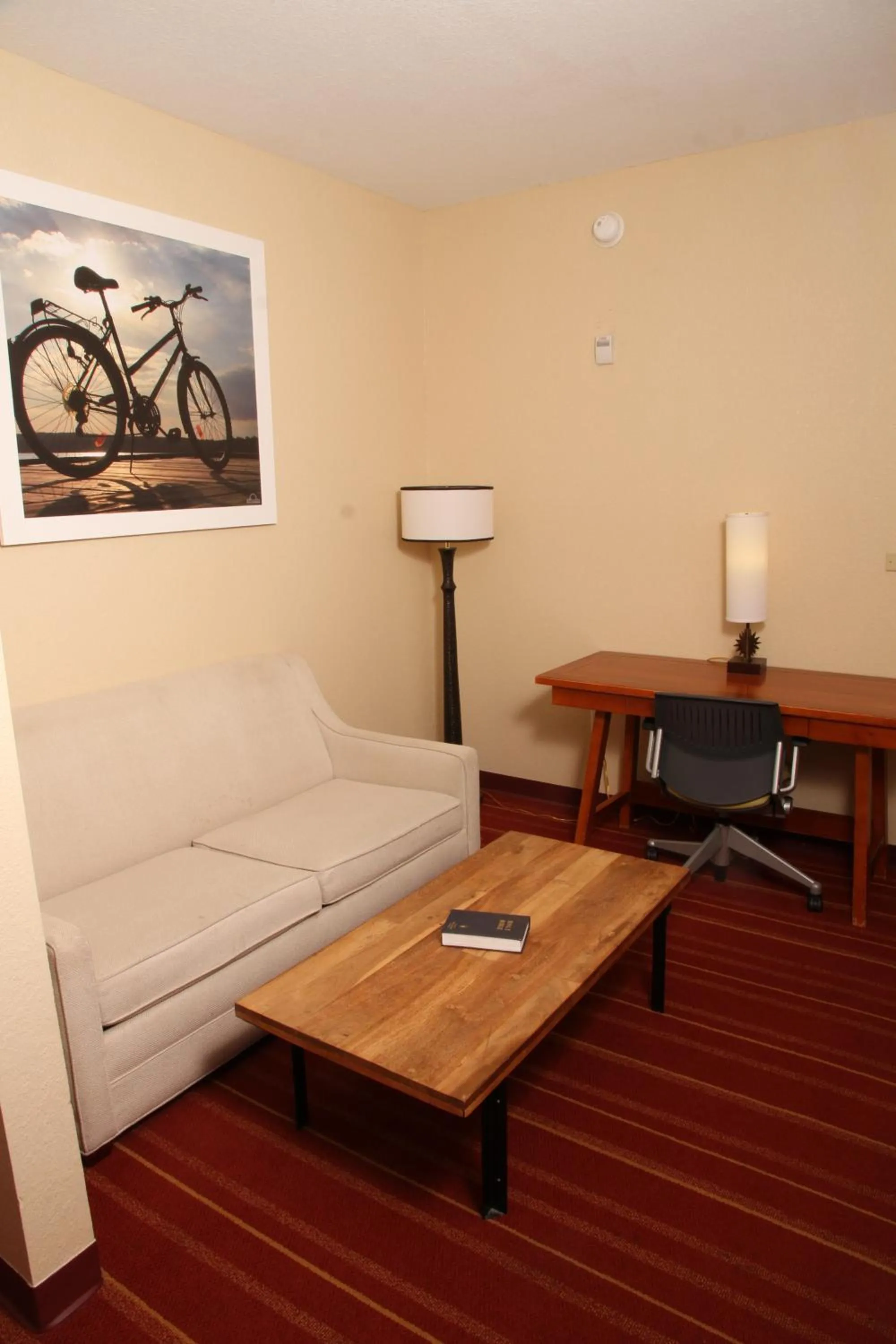 Seating area in Days Inn by Wyndham Semmes Mobile