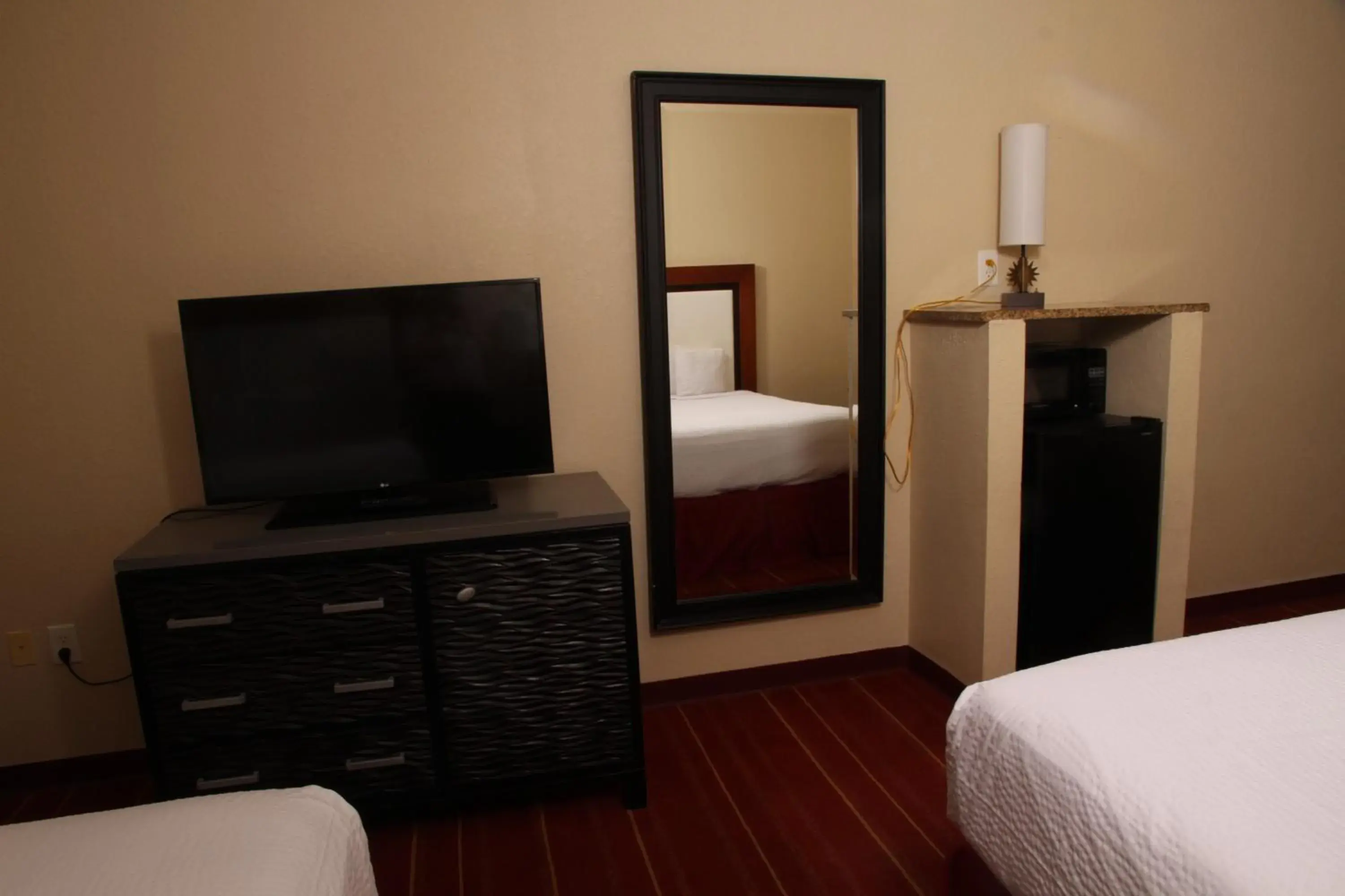 View (from property/room), Bed in Days Inn by Wyndham Semmes Mobile View (from property/room), Bed in Days Inn by Wyndham Semmes Mobile