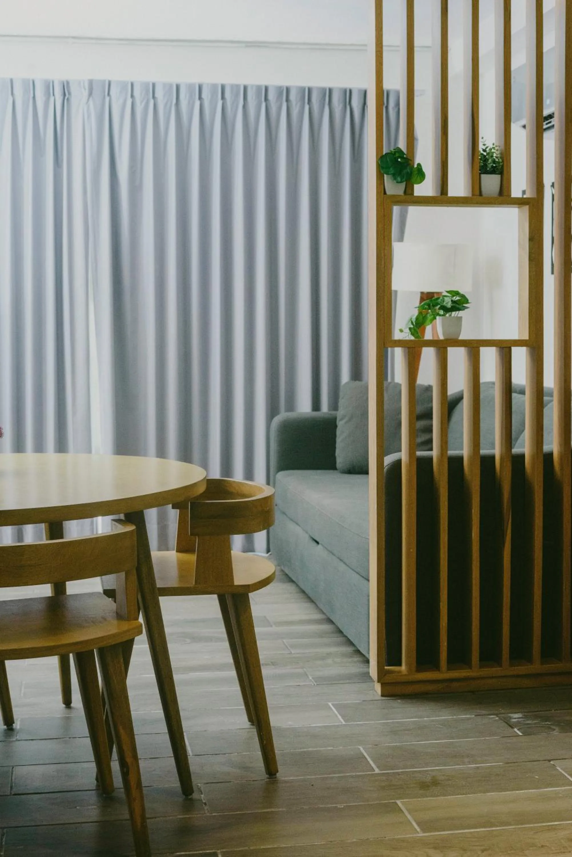 Dining area in HotelZone L20 Beach Access