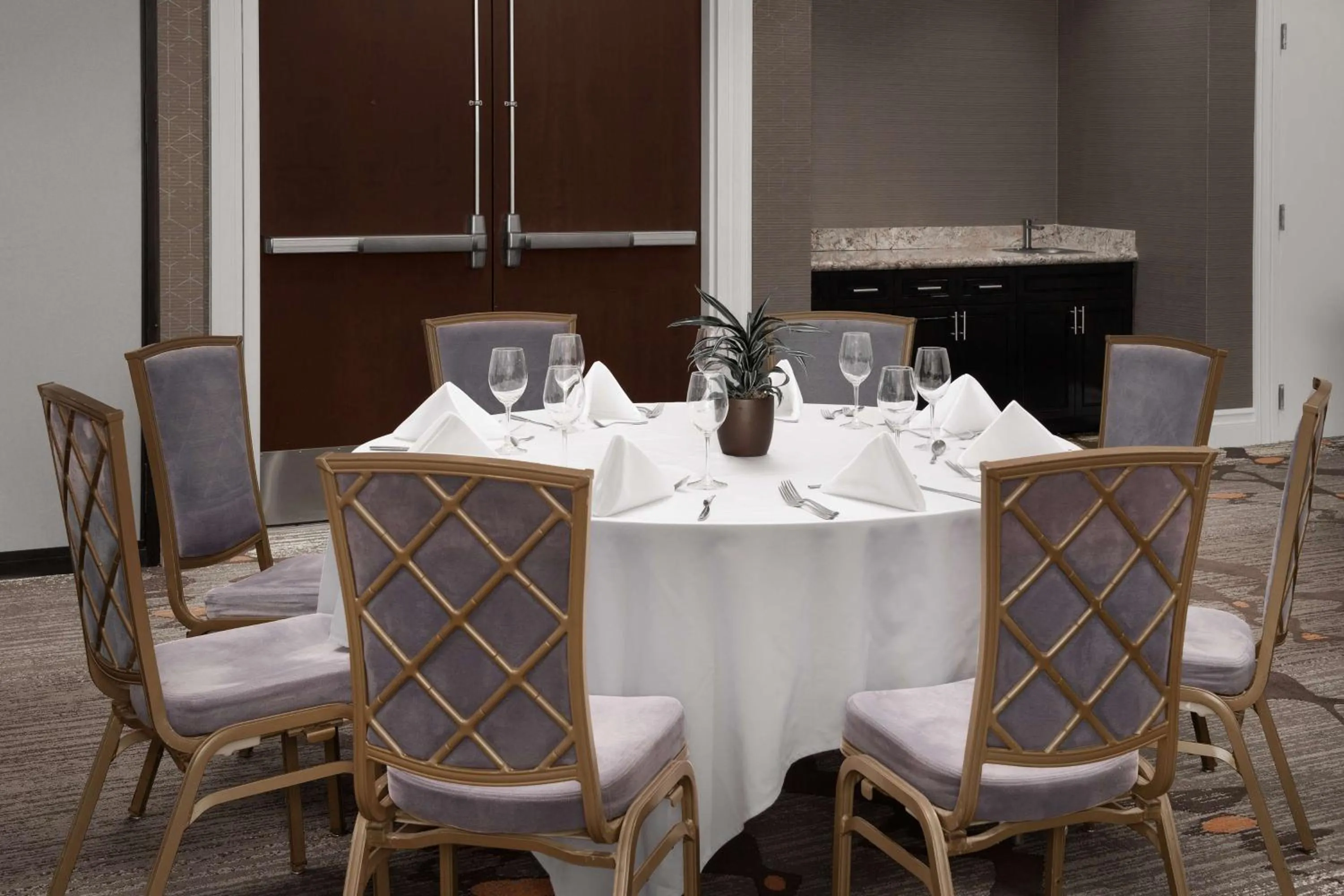 Meeting/conference room in Embassy Suites La Quinta Hotel & Spa