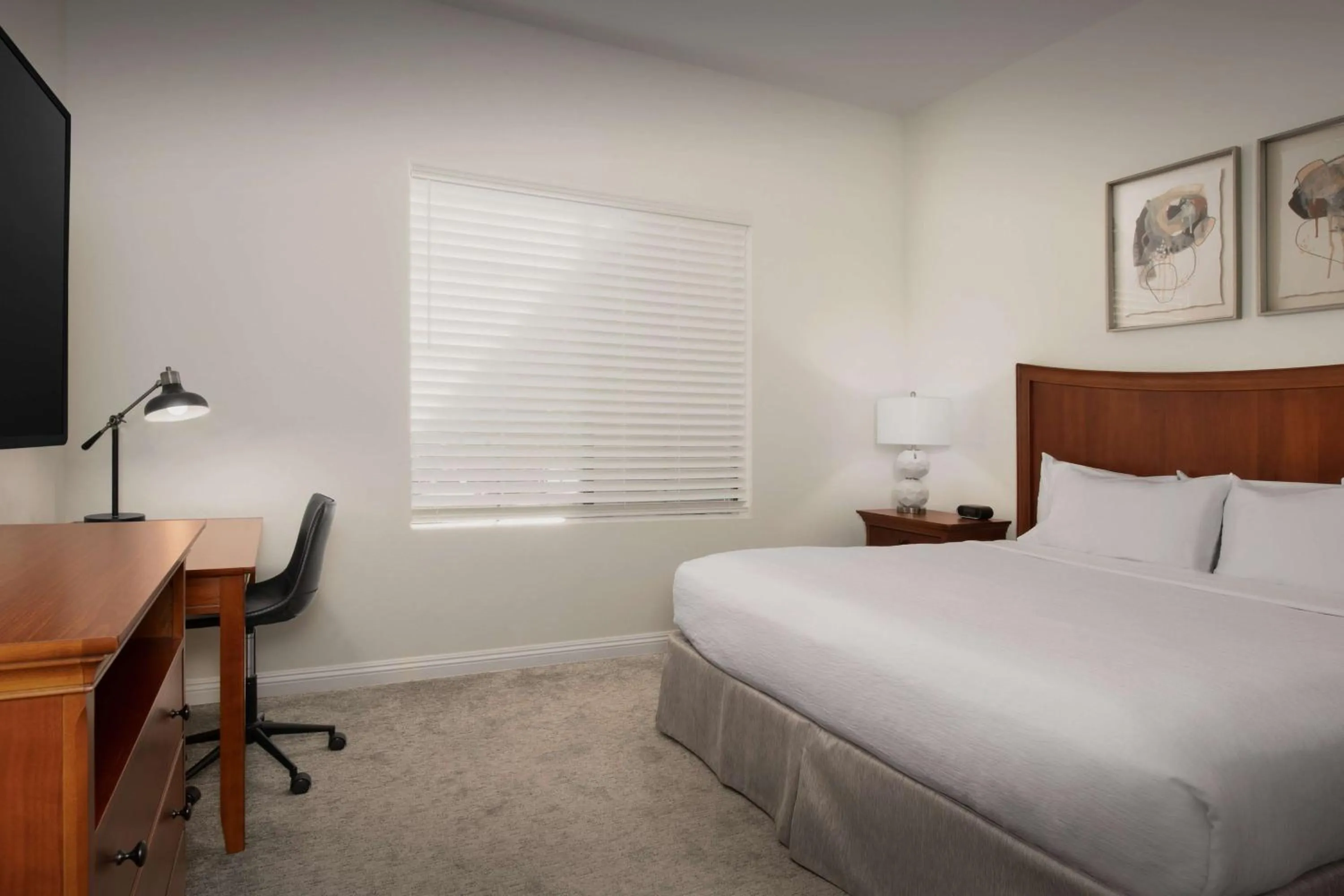 Bedroom, Bed in Embassy Suites La Quinta Hotel & Spa