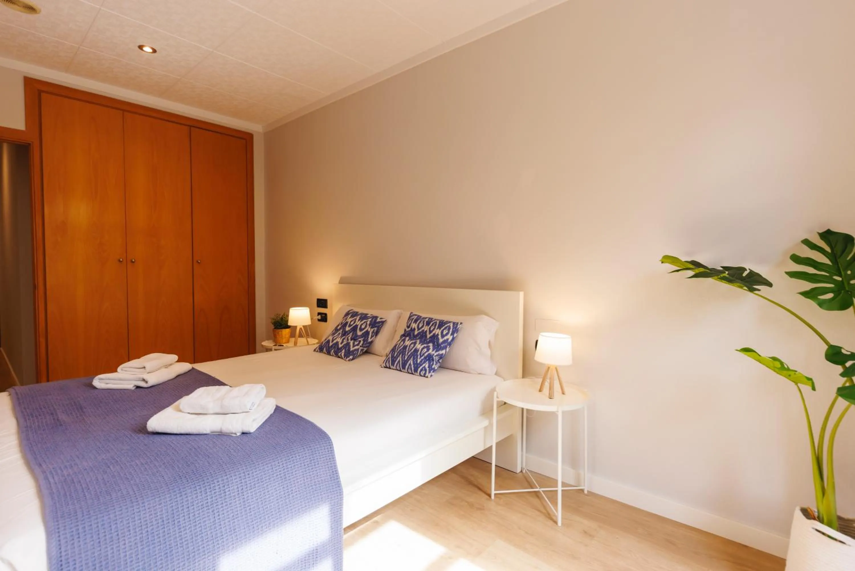 Bedroom, Bed in Bravissimo Apartaments Mora 4