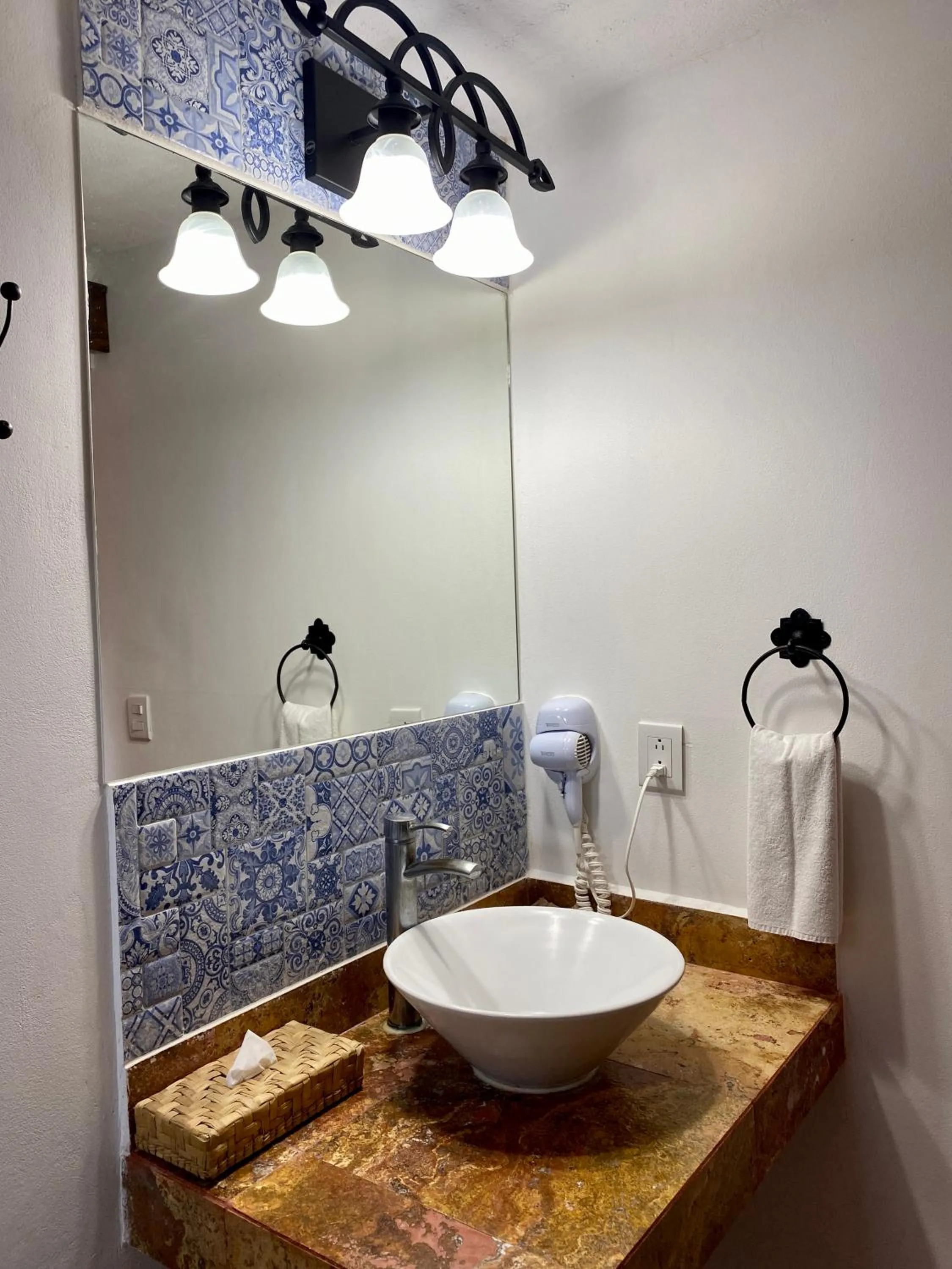 Bathroom in Hotel Hacienda Monteverde San Miguel de Allende