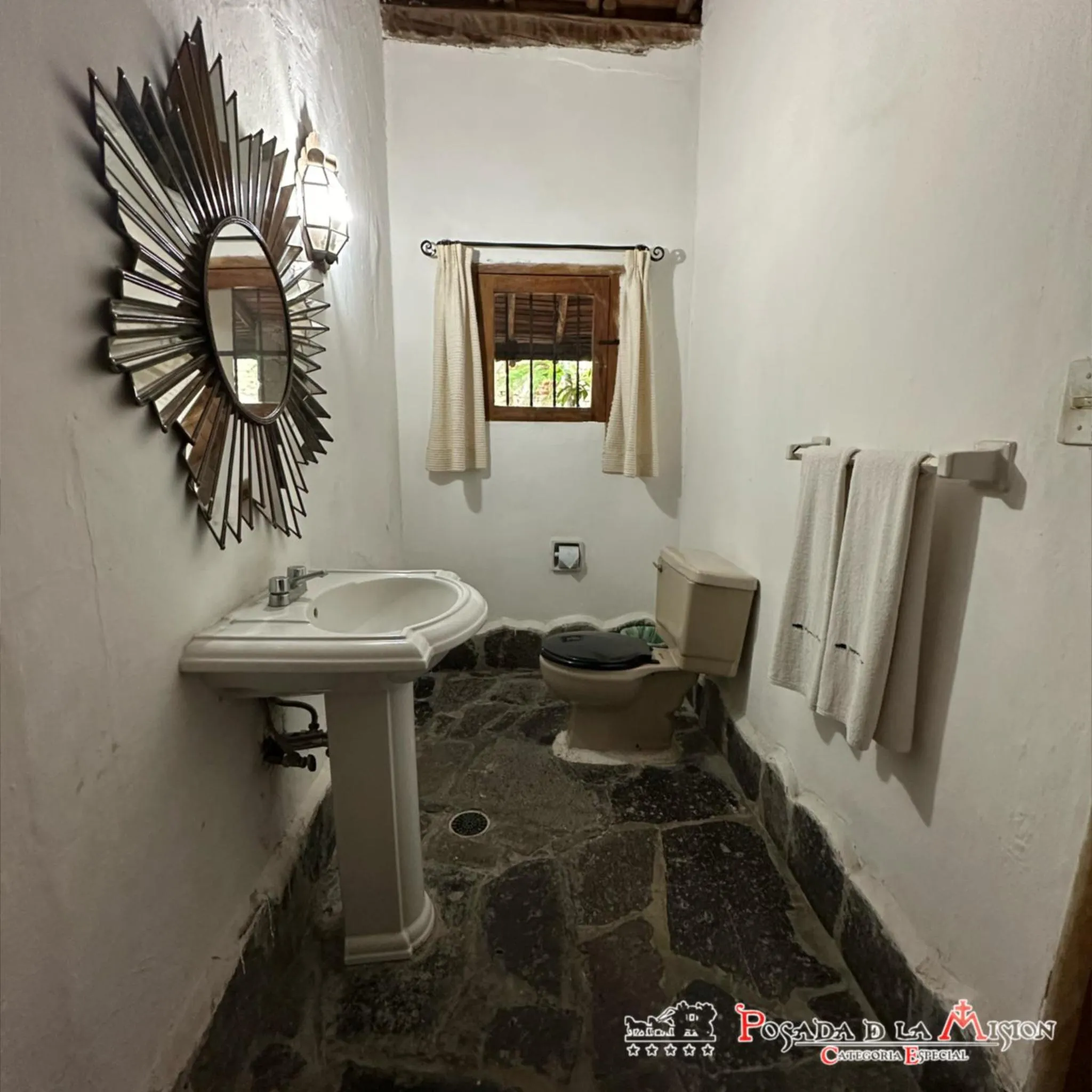 Posada de la Mision, Hotel Museo y Jardin