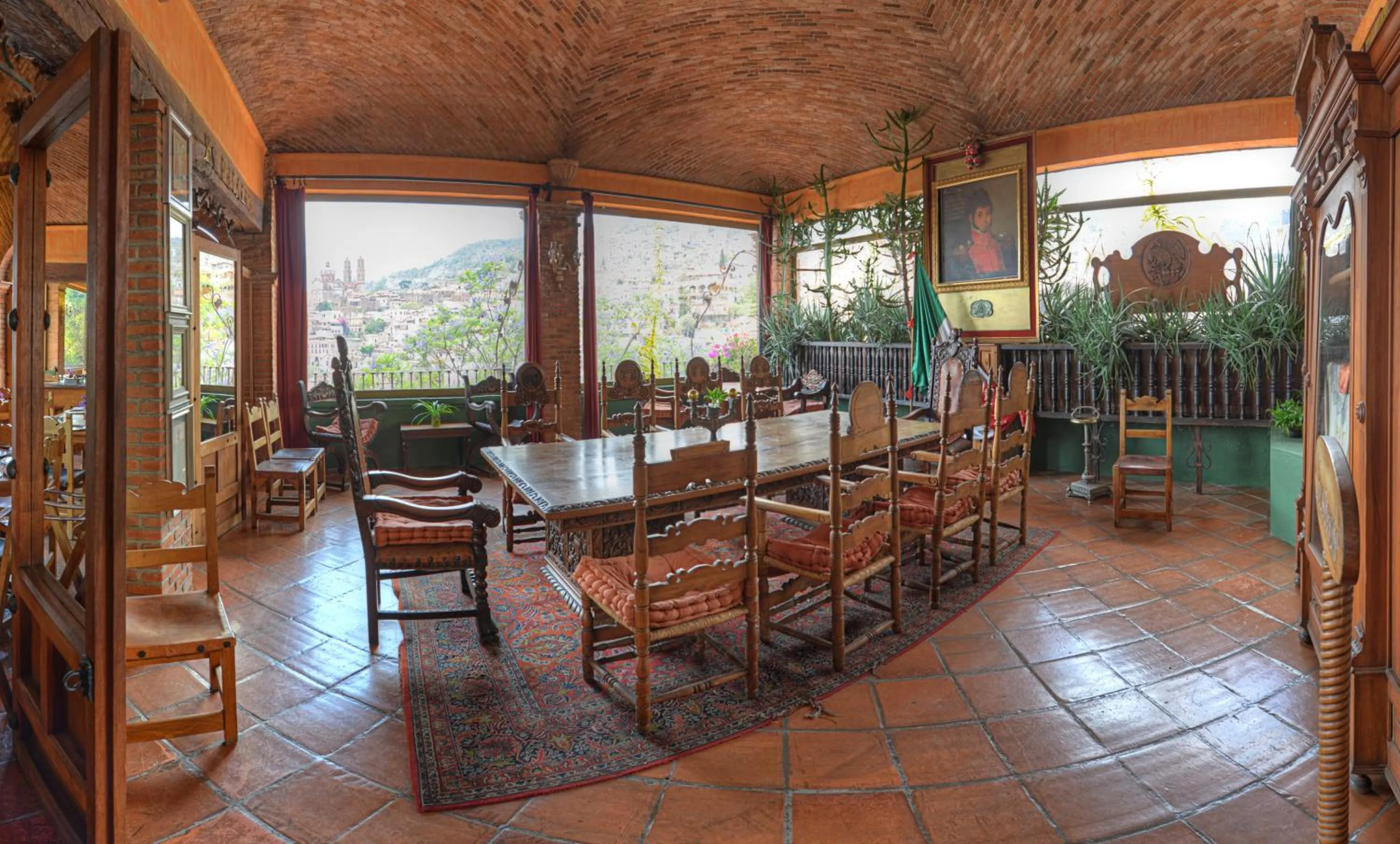 Restaurant/places to eat in Posada de la Mision, Hotel Museo y Jardin