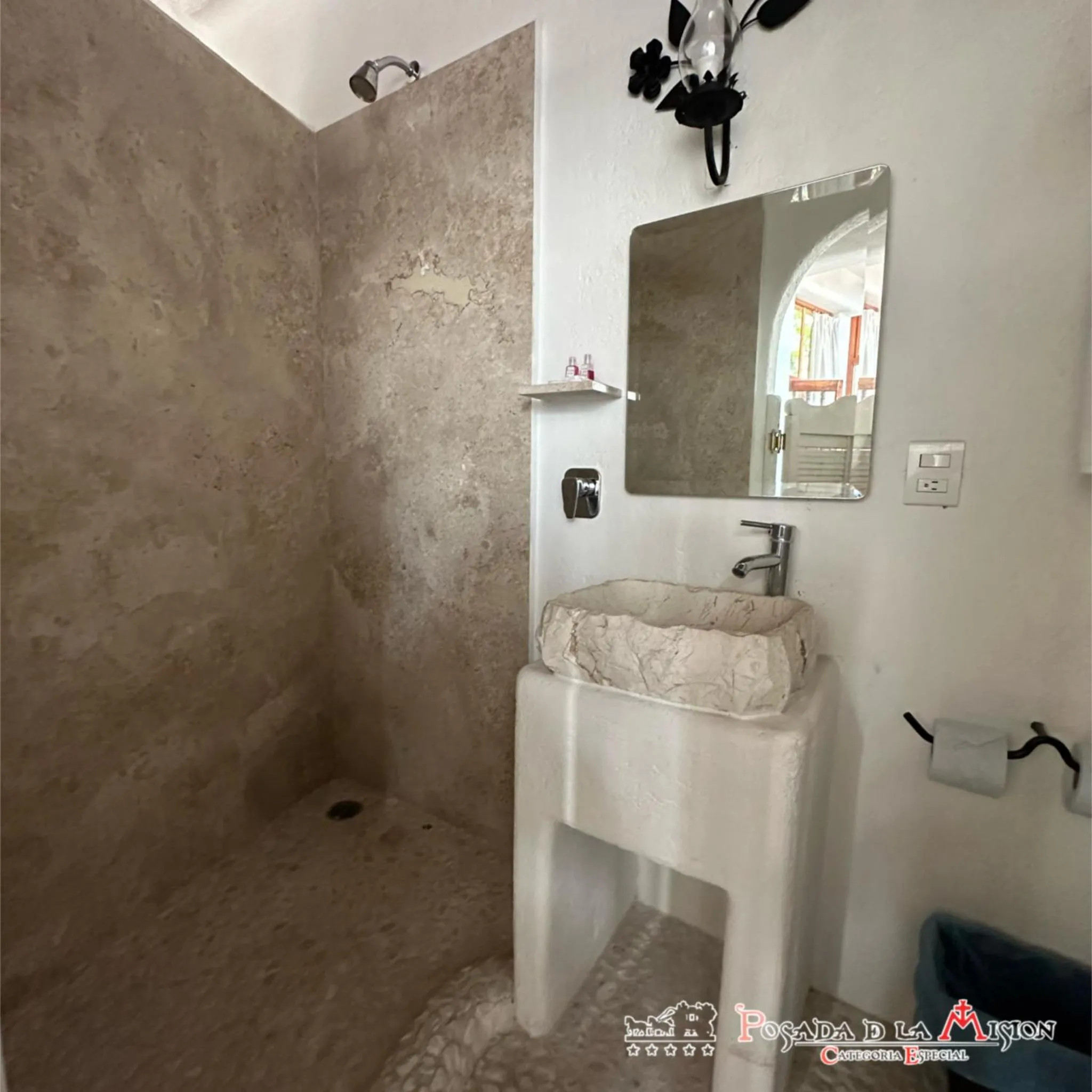 Posada de la Mision, Hotel Museo y Jardin