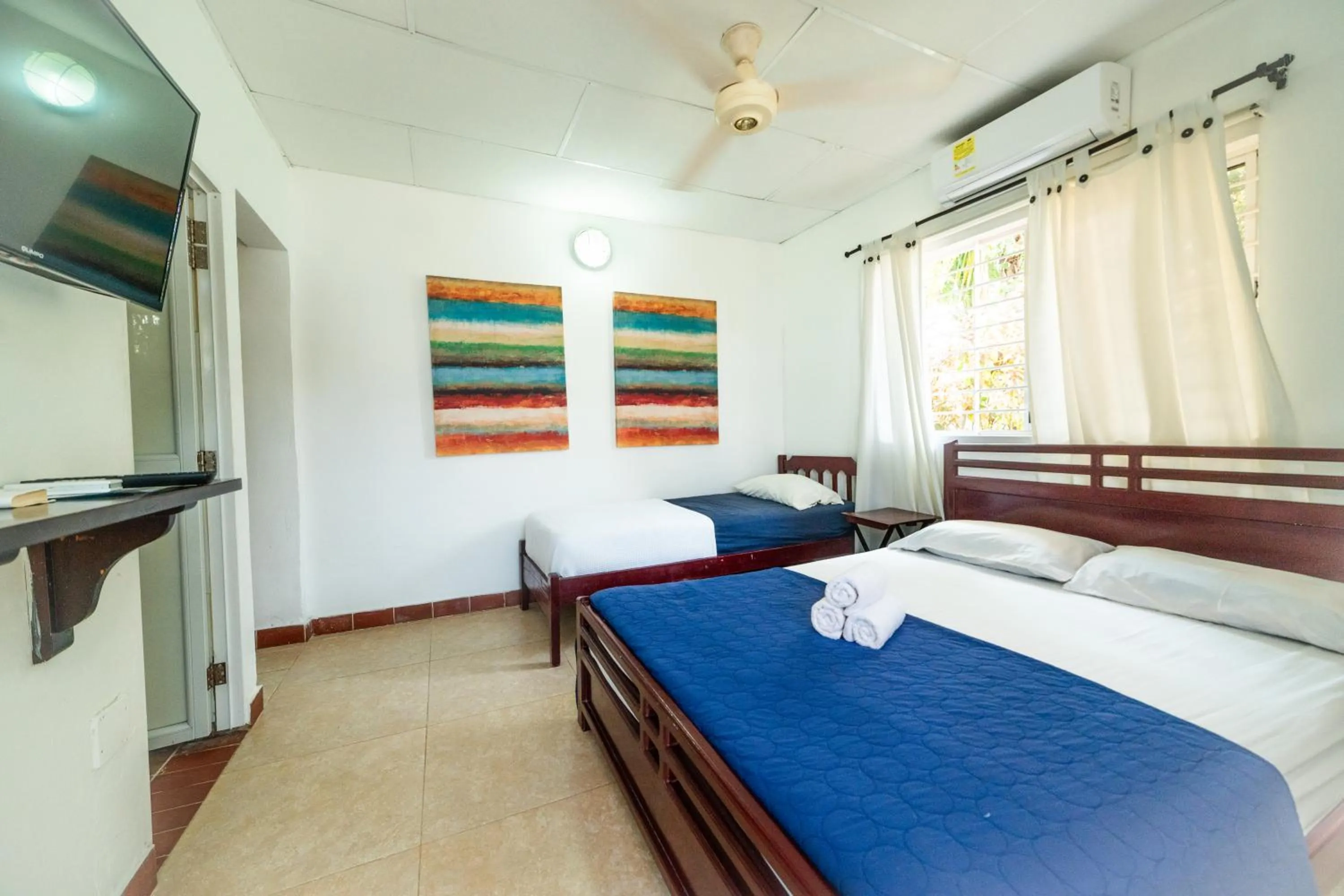 Bedroom, Bed in Hostal del Mar - Tolu