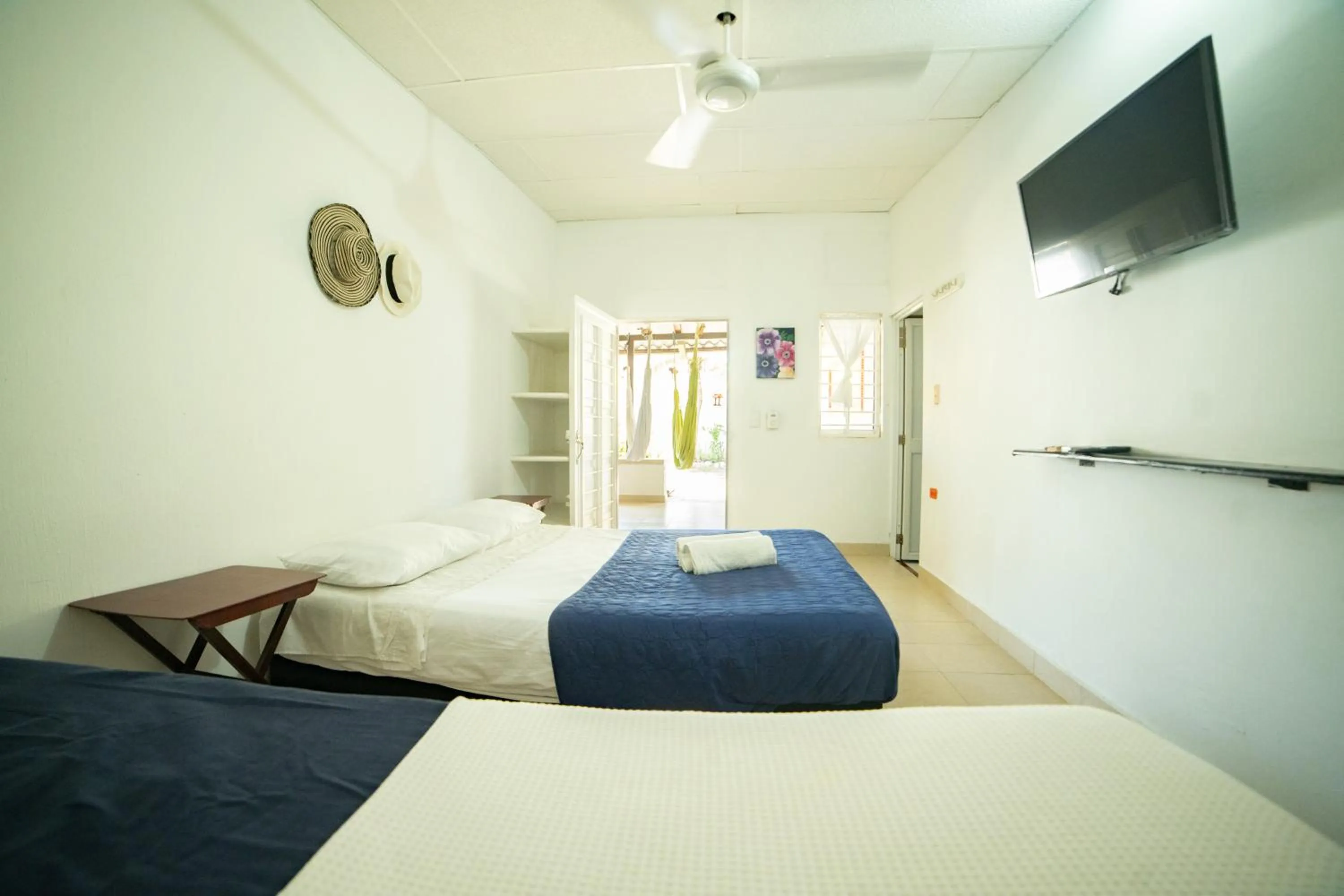 Bedroom, Bed in Hostal del Mar - Tolu